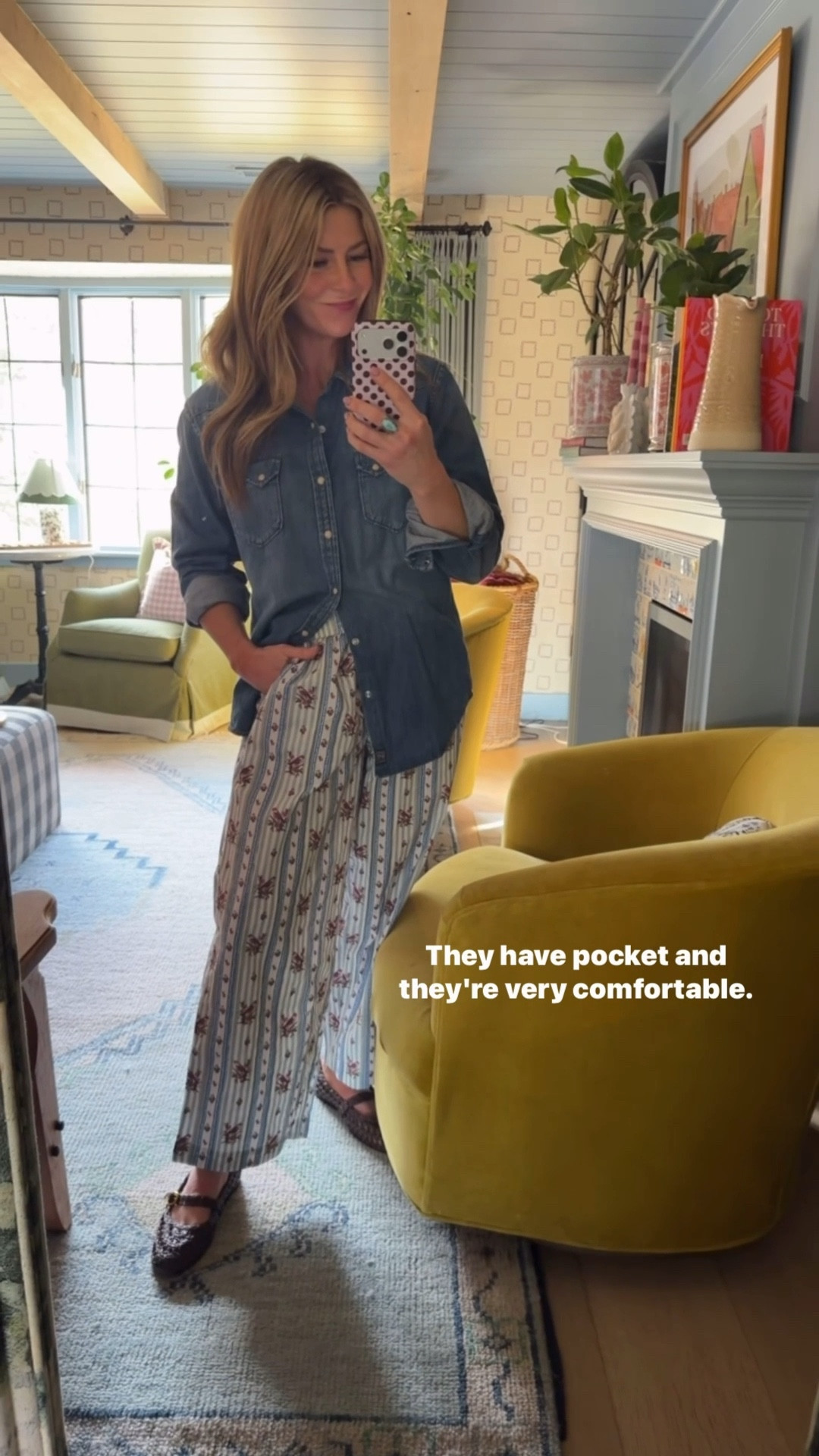 •pants I sized up, they are very loose sized up. Get true to size it you are on the shorter side. I’m 5’5”
•shoes reg size 