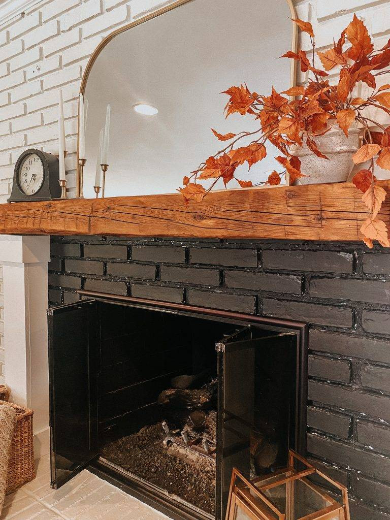 I know it’s only August and we are all still trying to enjoy the last bit of summer, but fall is sneaking up on us really quickly. One thing is for sure—there are several different types of fall favorites to buy early so you don’t miss out. See what they are on my blog (link in bio!)

#fall #falldecor #falldecorations #seasonaldecor #autumn #homedecor #homestyling #interiordecorating #homedesign #interiordesign

#LTKSeasonal #LTKHome