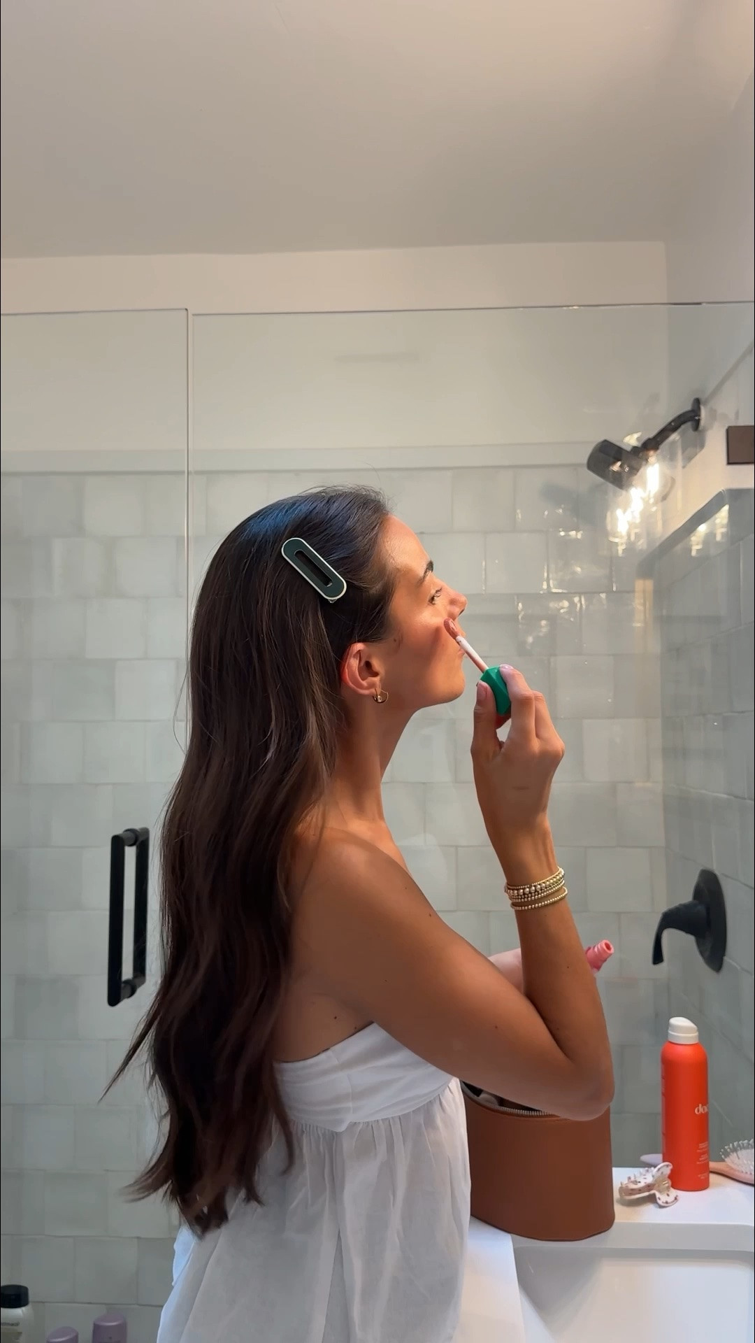get ready with me 💘 all hair / makeup products & shades used are linked below

SBE brow gel
Colorscience tinted spf - medium
Kosas concealer - 3.8N
Said bronzer - spritz 
SBE bronzer - zebu
Rhode blush - tan line
SBE blush - flamingo 
Dibs bronzer - caramel cappuccino
Saie setting spray 
Lilia mascara- black
Covergirl lip stain - natural
Kosas lip plumper - aftershock

#LTKgrwm #LTKBeauty