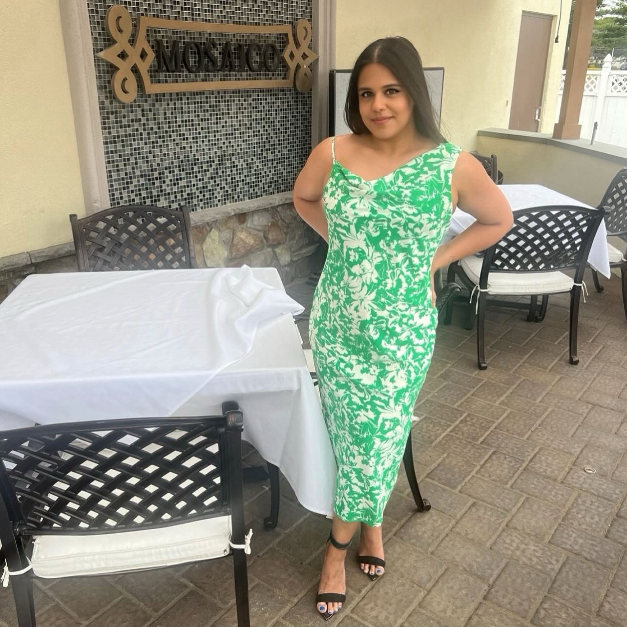 Step into spring with a splash of floral elegance—bridal showers have never looked so chic! 🌼 Feeling fabulous in florals with this number from Petal & Pup. Swipe up to shop this look and bring garden vibes to your wardrobe! The emerald green hue of this dress, paired with a delicate white floral pattern, makes for a stunning statement piece that's perfect for any daytime soiree. With a fitted silhouette that flatters in all the right places and a comfortable midi length, you'll be the talk of the event. And let's not forget the shoes—these sleek sandals are a match made in style heaven. Ready to turn heads? Your next favorite dress awaits!




#LTKwedding #LTKstyletip #LTKmidsize