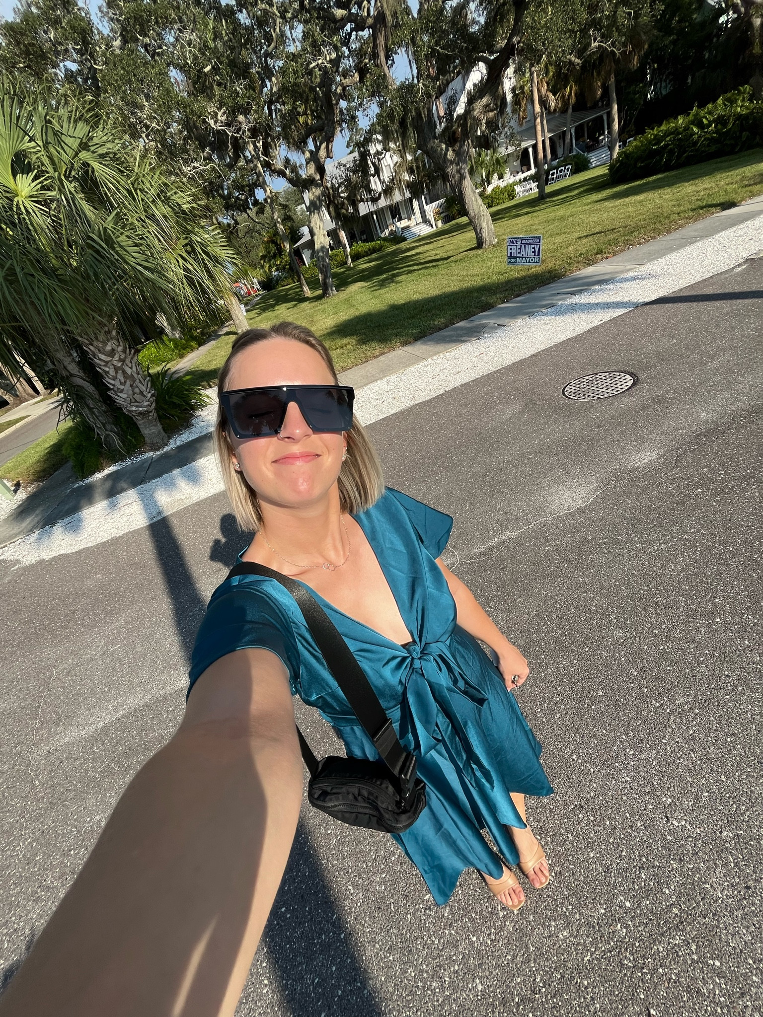 Feeling blue in the best way 💙🩵

#LTKStyleTip #LTKFindsUnder50 #LTKSaleAlert