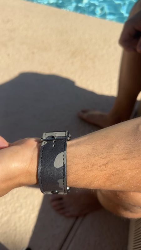 Father’s Day gift idea! Hand crafted unique Apple Watch bands. I have one in an upcycled Louis Vuitton! Use my code NICKY10

Father’s Day 
Apple Watch accessories 
For him 
Gift idea 



#LTKMens #LTKGiftGuide #LTKActive
