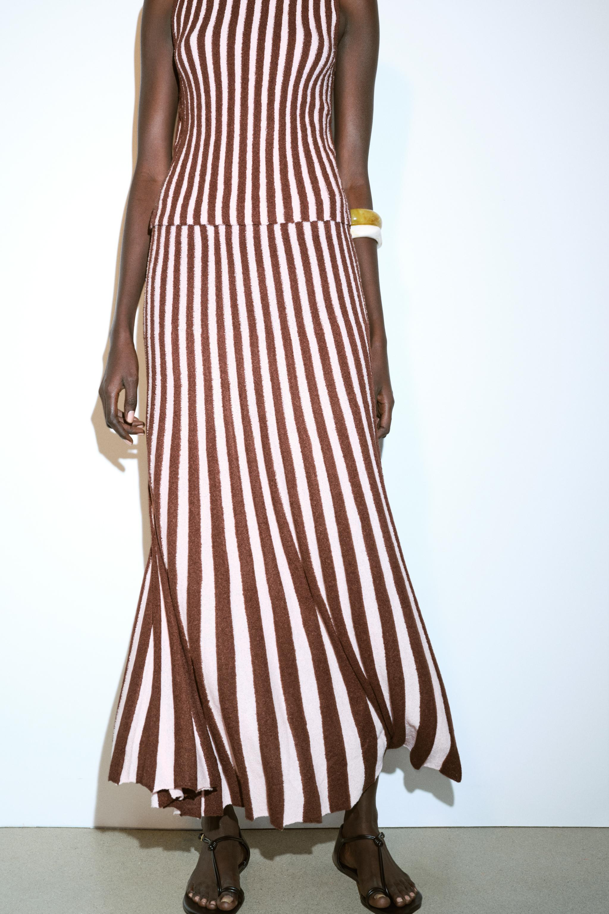 TEXTURED STRIPED PLEATED SKIRT | Zara US