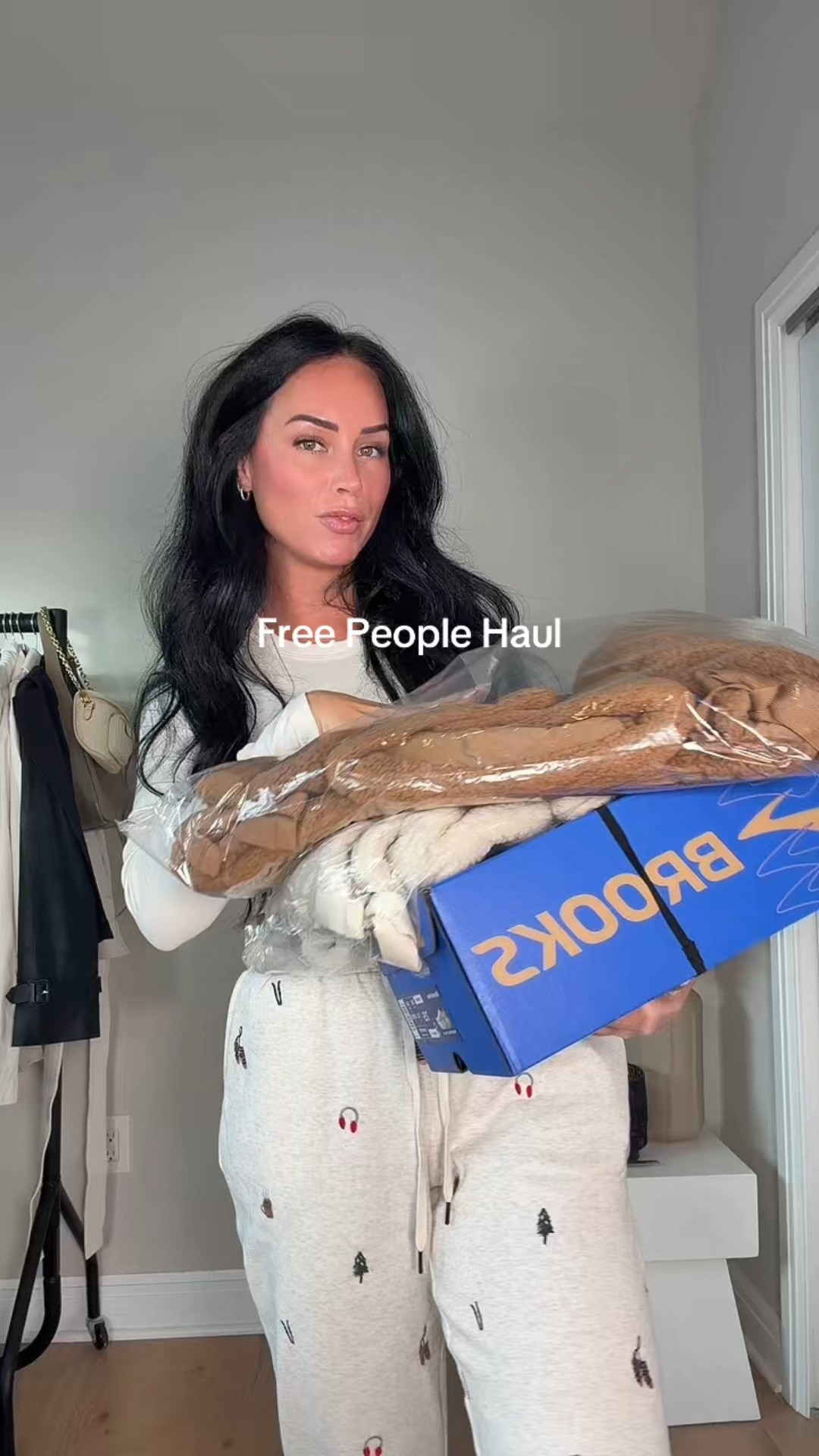 Free People Haul ✨ I will have my order + my outfit 🔗 on my LTKnin the FP section 🫶🏻

My sizing 5’7, 145lbs, 32dd
I’m wearing a size 6 long sleeve, size small joggers 

#LTKActive #LTKCyberWeek #LTKGiftGuide