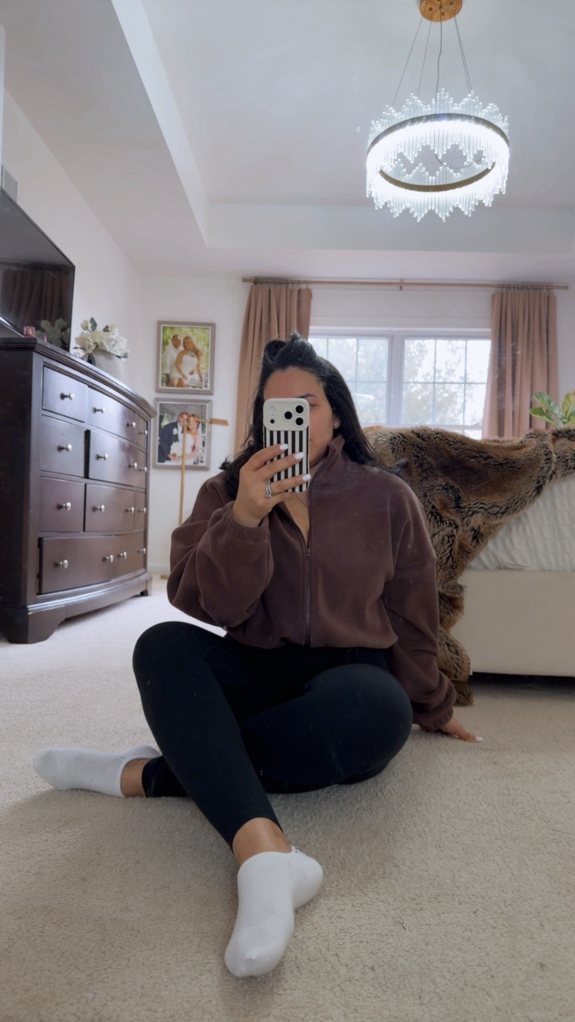 This sherpa jacket is stylish and so cozy. Loving my new iPhone cover
#spring #jacket #sherpa #phonecover #leggings 

#LTKSeasonal #LTKActive #LTKootd