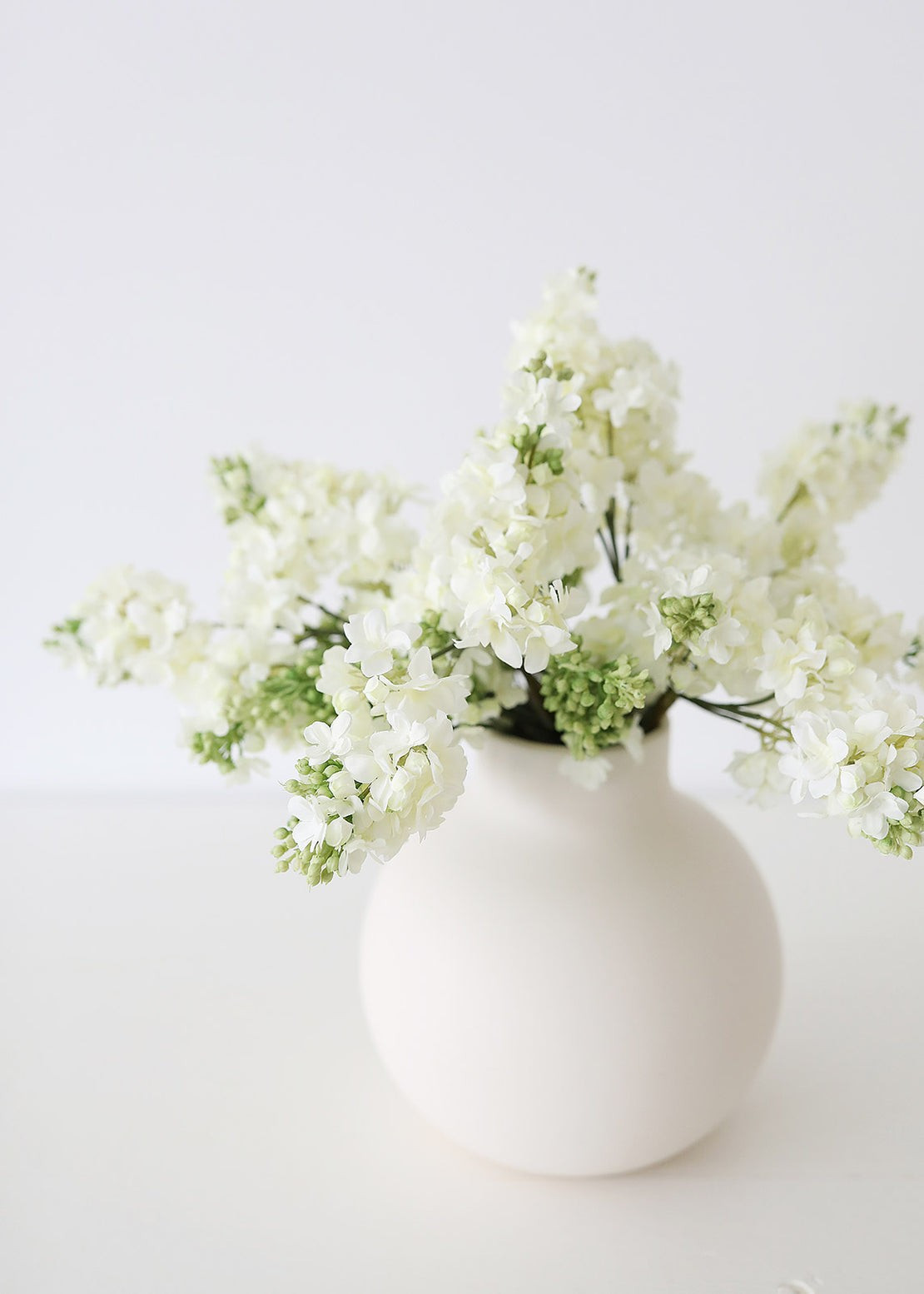 Fake Lilacs Flower in Cream - 25" | Afloral (US)