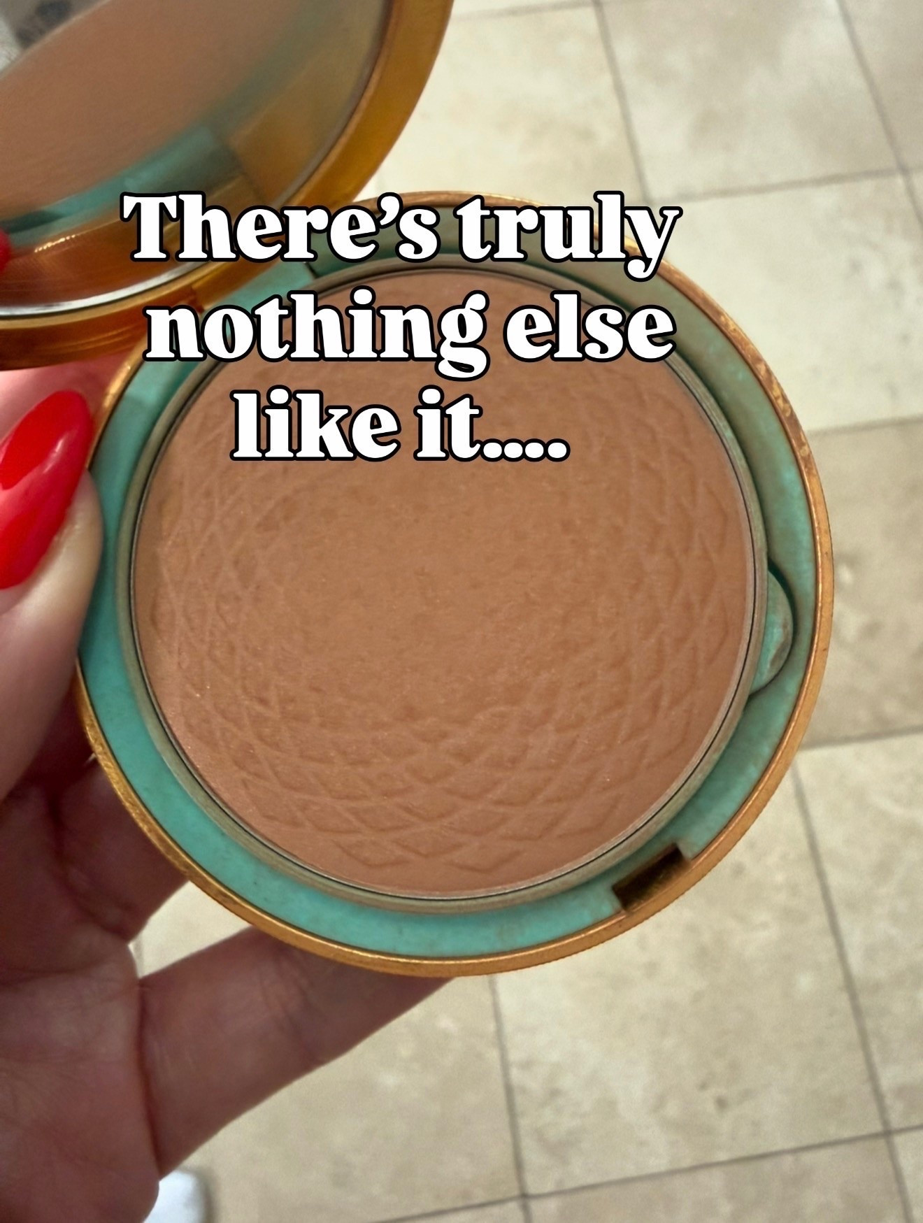 The best bronzer I own.

makeup finds, makeup essentials, beauty essentials, makeup bronzer, sunkissed makeup, beauty finds, everyday beauty, beauty must have