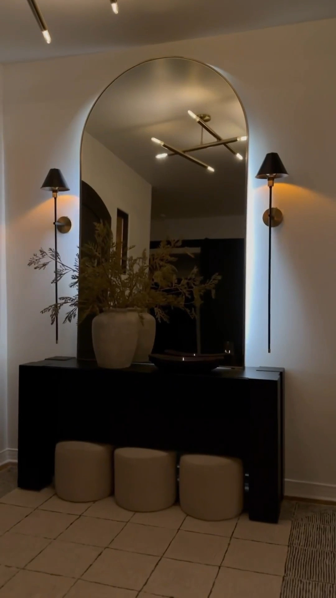 Still one of my favorite looks. An oversized mirror adds instant elegance, opens up the space, and creates that timeless, elevated entryway vibe 🤎

entry way
transformation
entry room
home decor


#entry #entryway #entryroom #homedecor #interiordesign


#LTKHome #LTKselfcare #LTKdayinmylife