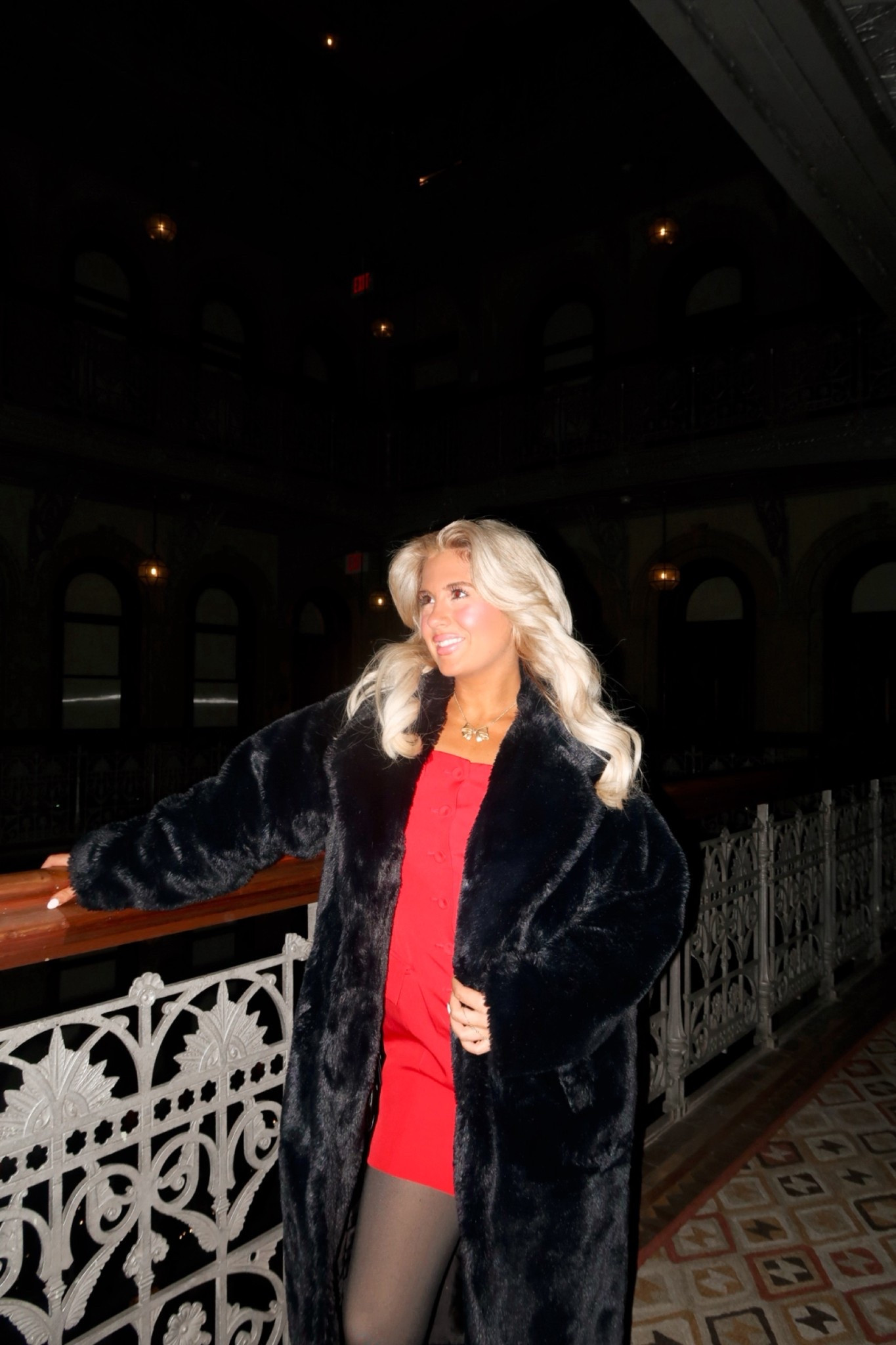 cozy nighttime look

#LTKHoliday #LTKgrwm #LTKootd