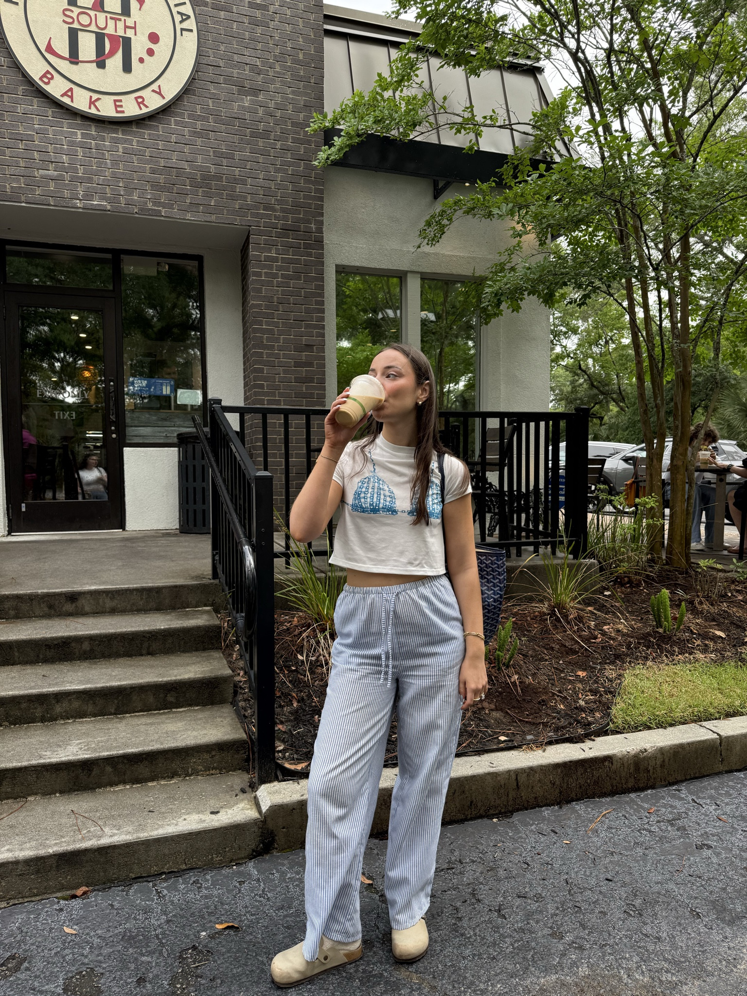 coastal outfits, city girl style, chic coffee shop looks, SoHo streetwear inspo, preppy outfits, minimalist everyday style, trendy outfits 2026, casual chic New York outfits, neutral wardrobe, capsule closet inspo, pinterest aesthetic, Pinterest outfit, outfit ideas, outfit inspo, outfit inspiration, ootd inspo, casual style, casual outfit ideas, everyday outfit, spring outfits

#LTKootd