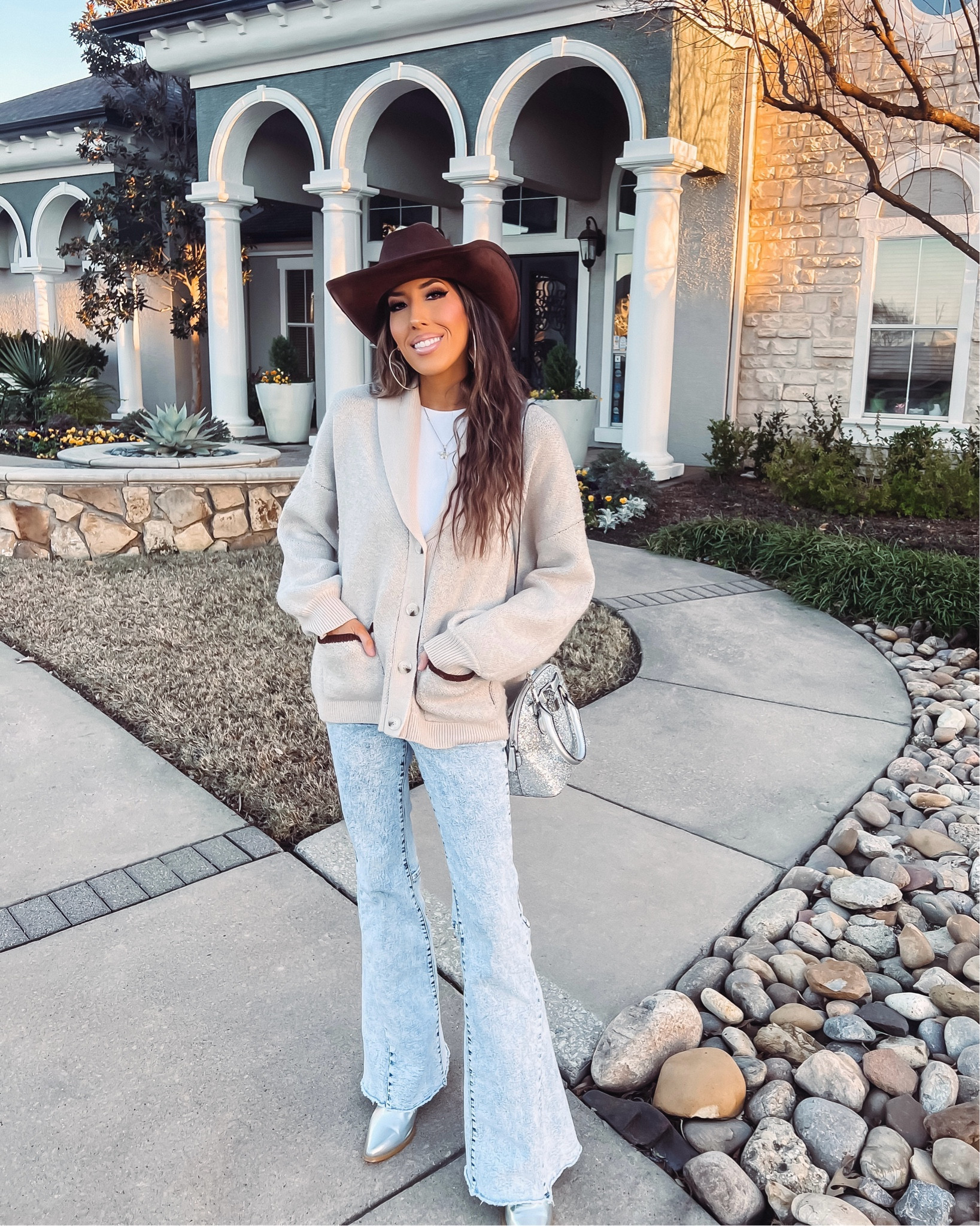 VICI Heritage Ride Horse Motif Cardigan! This is so beautiful, warm, and comfortable! Perfect statement piece for my western loving girlies! Wearing the Xs/S

Use my code: BRIANNAJ30 

#LTKSaleAlert #LTKootd #LTKSeasonal