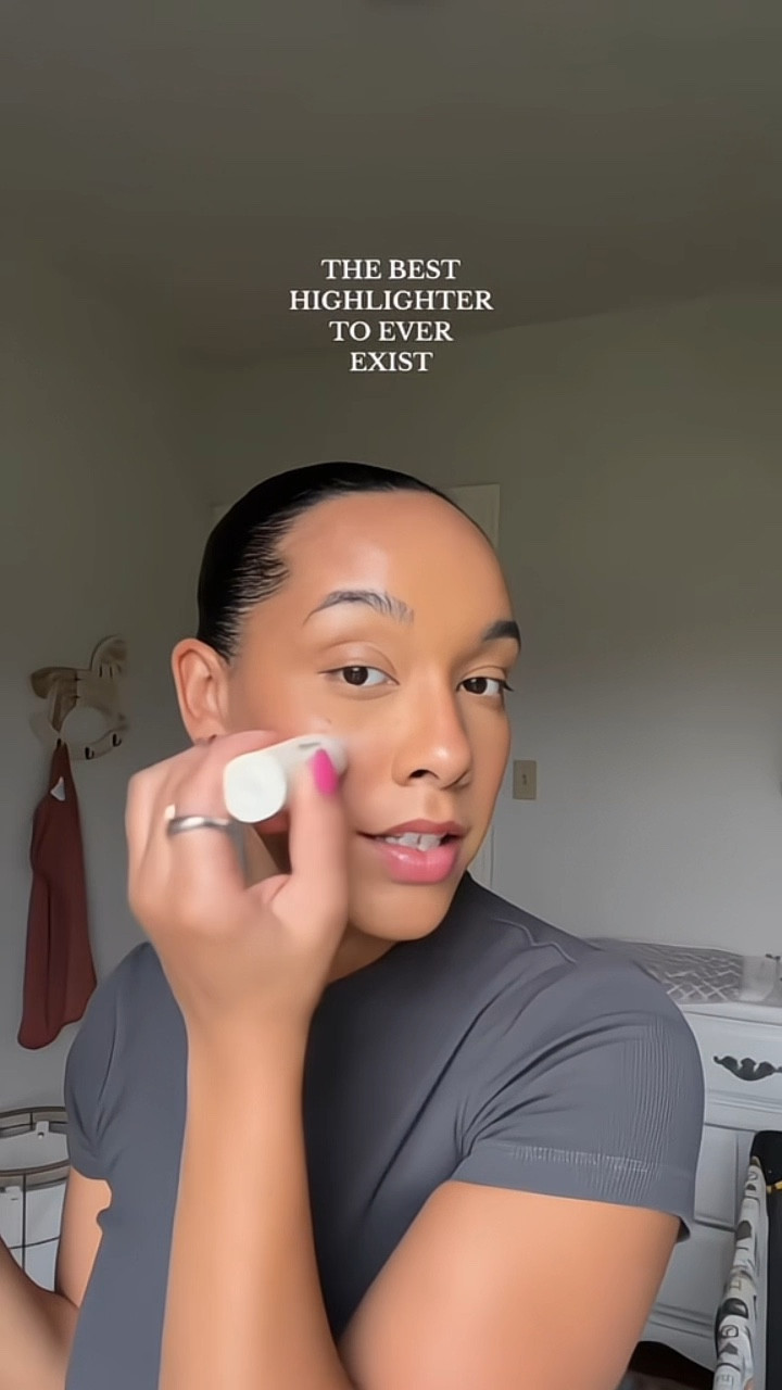 This highlighter is the dewy, lit-from-within glow I’ve been searching for! ✨ No glitter, no stickiness—just the most natural, radiant sheen that melts into your skin. It’s lightweight, blends like a dream, and gives that effortless ‘I just have great skin’ look.

If you love a minimal, no-makeup makeup vibe, this one’s a must!  #GlowySkin #DewyMakeup #CleanBeauty #LTKBeauty 

#LTKbeauty #LTKsummer