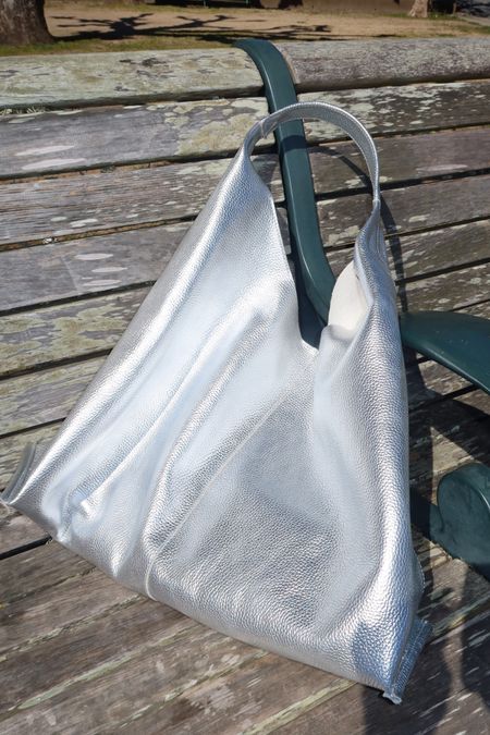 the perfect silver tote 

#LTKstyletip #LTKtravel #LTKitbag