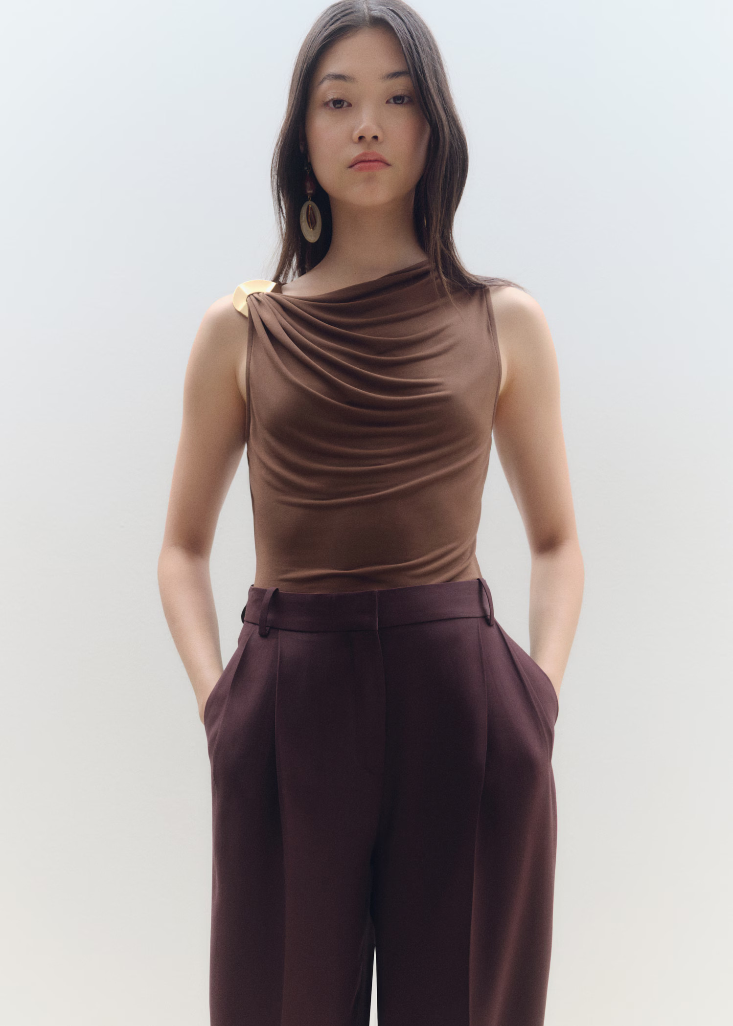 Top ajusté détail métallique - Femme | MANGO France métropolitaine | Mango EU