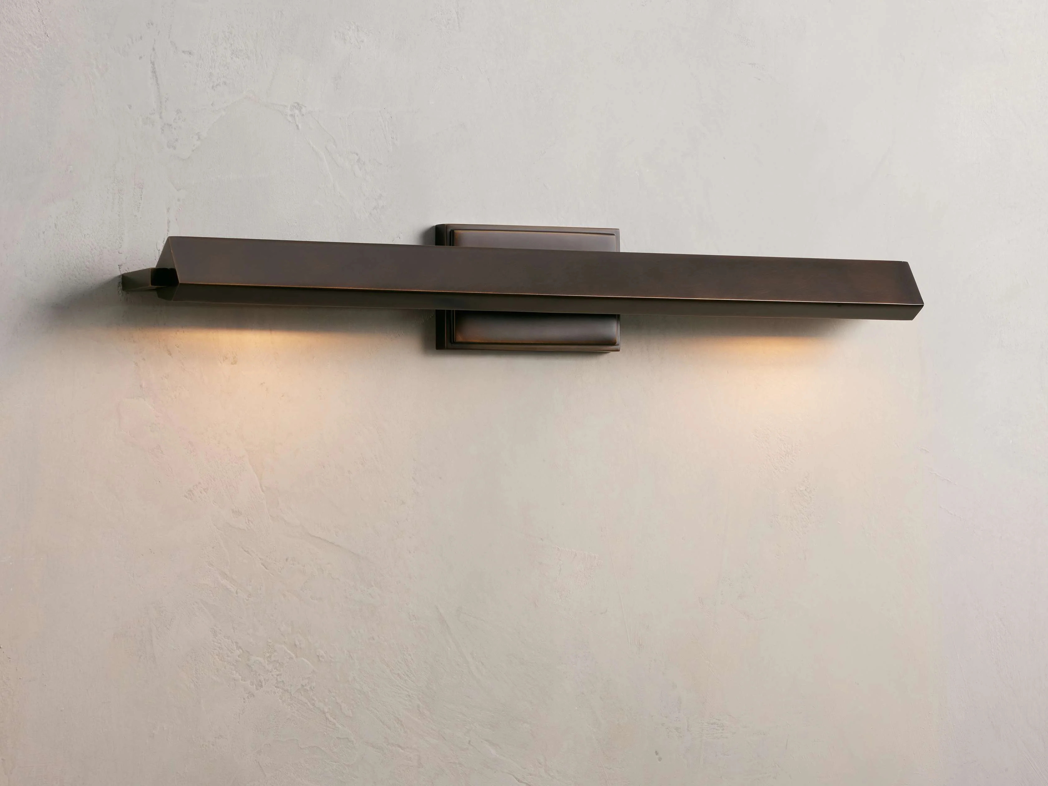 Zaeden Wall Sconce | Arhaus