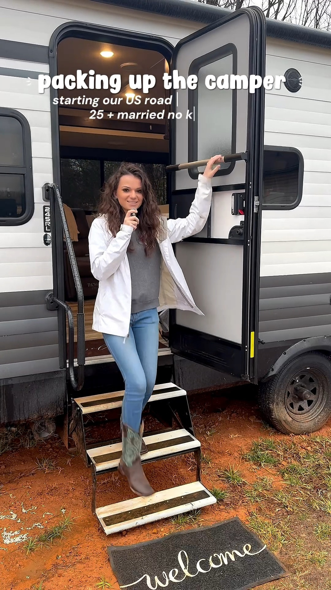 our last night here🥹🫶🏼🌙  

i'm so thankful for every one of you that has followed along my little journey this far🤍 i wouldn't be getting to do this without you and i'm SO grateful🥹 #camperlife #traveltiktok #dailyvlogs 

#LTKActive #LTKTravel #LTKdayinmylife