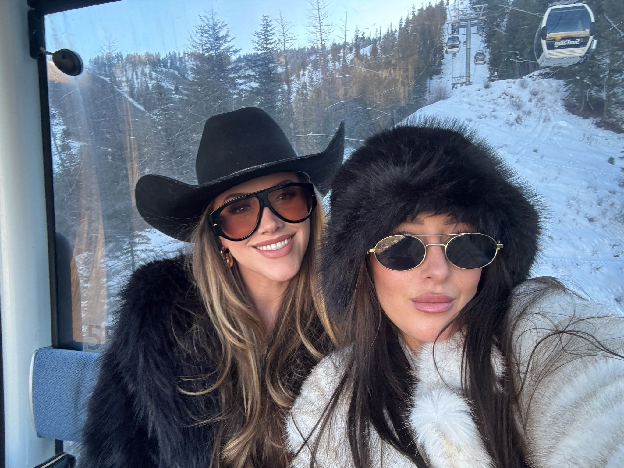 These Tom Ford lookalike sunnies are 🤌 

Amazon sunglasses, Amazon fashion, Amazon 

#LTKSaleAlert #LTKootd #LTKdayinmylife