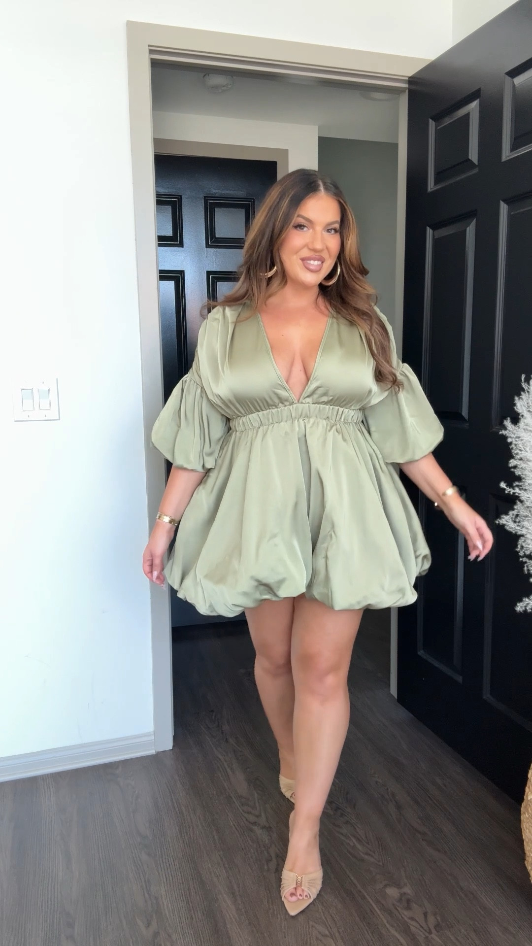 The cutest bubble Dress for a Bday, Girls Night or Date Night! Wearing size 0X!

Use code ‘SC8uslizthul691’ for $$$ off your order!

#LTKFindsUnder50 #LTKPlusSize #LTKMidsize