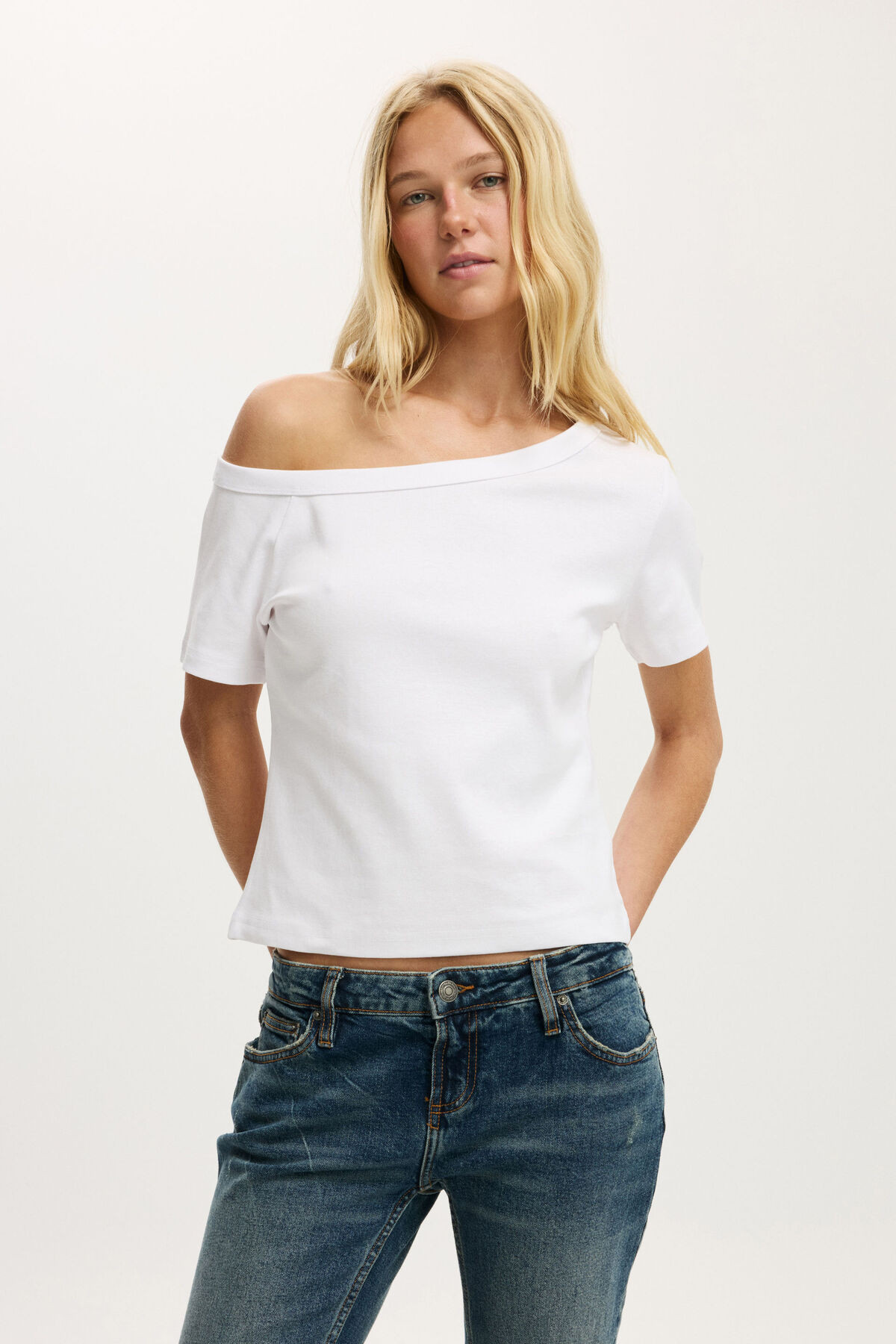 Arlie Asymmetric Short Sleeve | Cotton On (US)