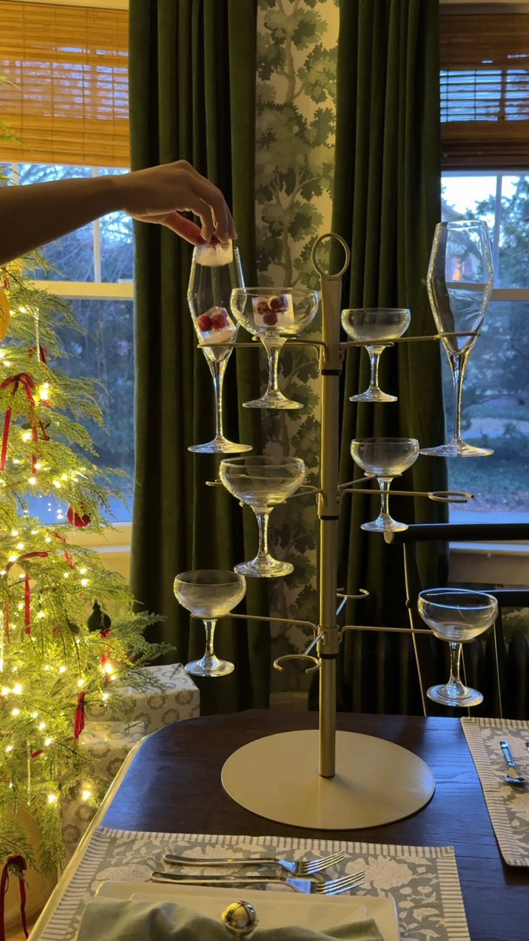 I won’t be hosting Christmas dinner this year, but if I were, here’s a sneak peek of what it might look like. 

#LTKHome #LTKHoliday #LTKSeasonal