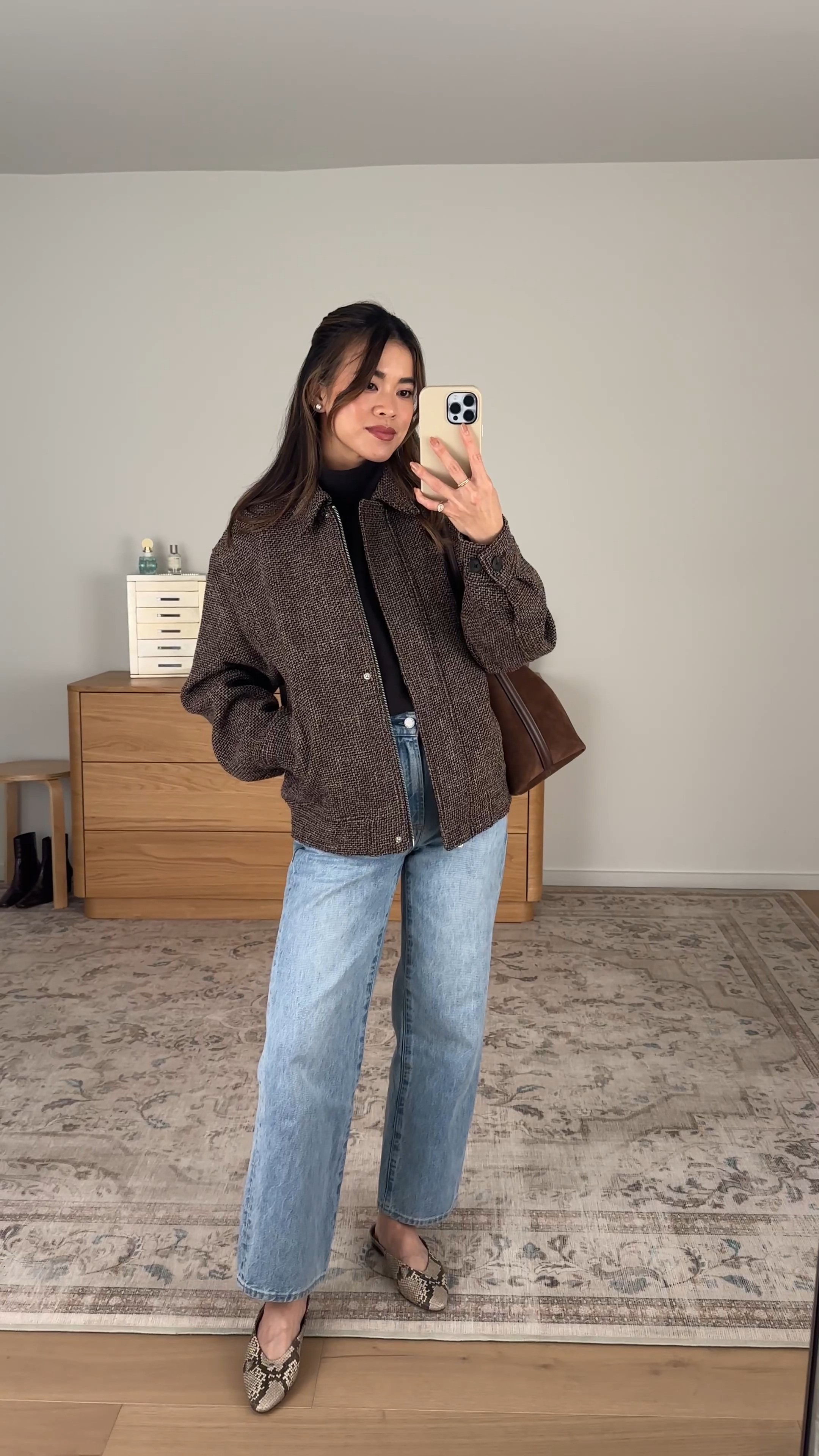 This @Aritzia jacket is the perfect fall jacket! I love the tweed material.

Sizing info:
-Aritzia Bare Cashmere Opus Mockneck (Size 2XS in cacao nib brown)
-Aritzia Mercury Bomber - Tweed (Size XS in R Mch Brn/Cola Taupe)
-Aritzia Denim Forum The Farrah Hi-Rise Wide Ankle Jean (Size 23 in 7 Years Bleu Taboo)

Aritzia best sellers, best pieces from Aritzia for petite, Aritzia denim for petite, what pants from Aritzia will fit if youre petite, Petite style guide, how to dress if you’re petite, Petite style, petite fashion, mom outfit, mom style, petite pants, petite outfit ideas, petite outfits, best pants for petite, petite denim, fall style, fall outfits, autumn outfit, vacation outfits, Aritzia denim for petite, Aritzia try on, fall jacket, tweed jacket,

#LTKootd #LTKSeasonal #LTKPetite