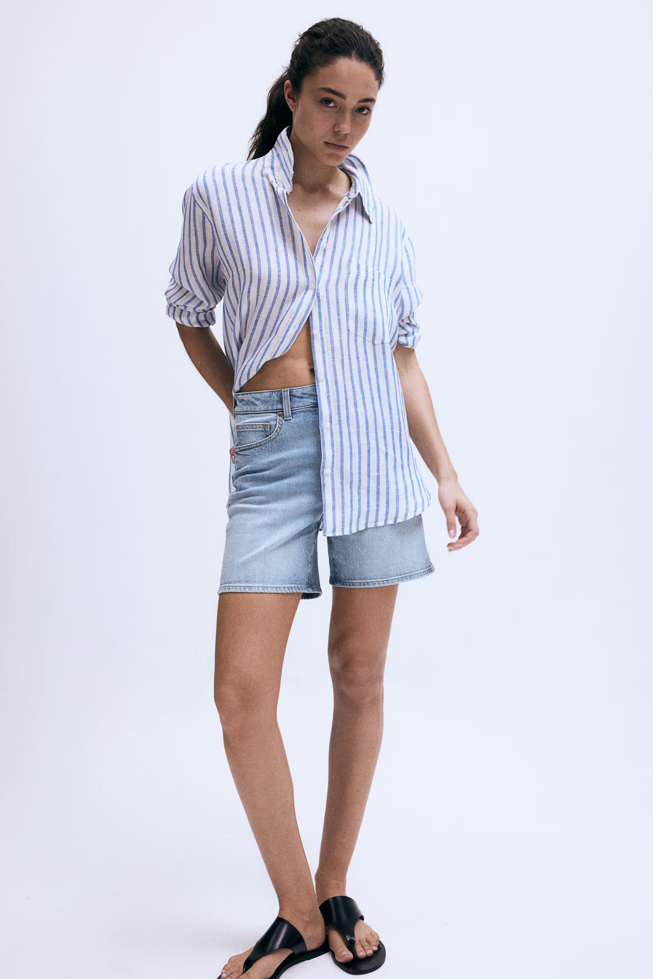 High-waisted denim shorts | H&M (UK, MY, IN, SG, PH, TW, HK)