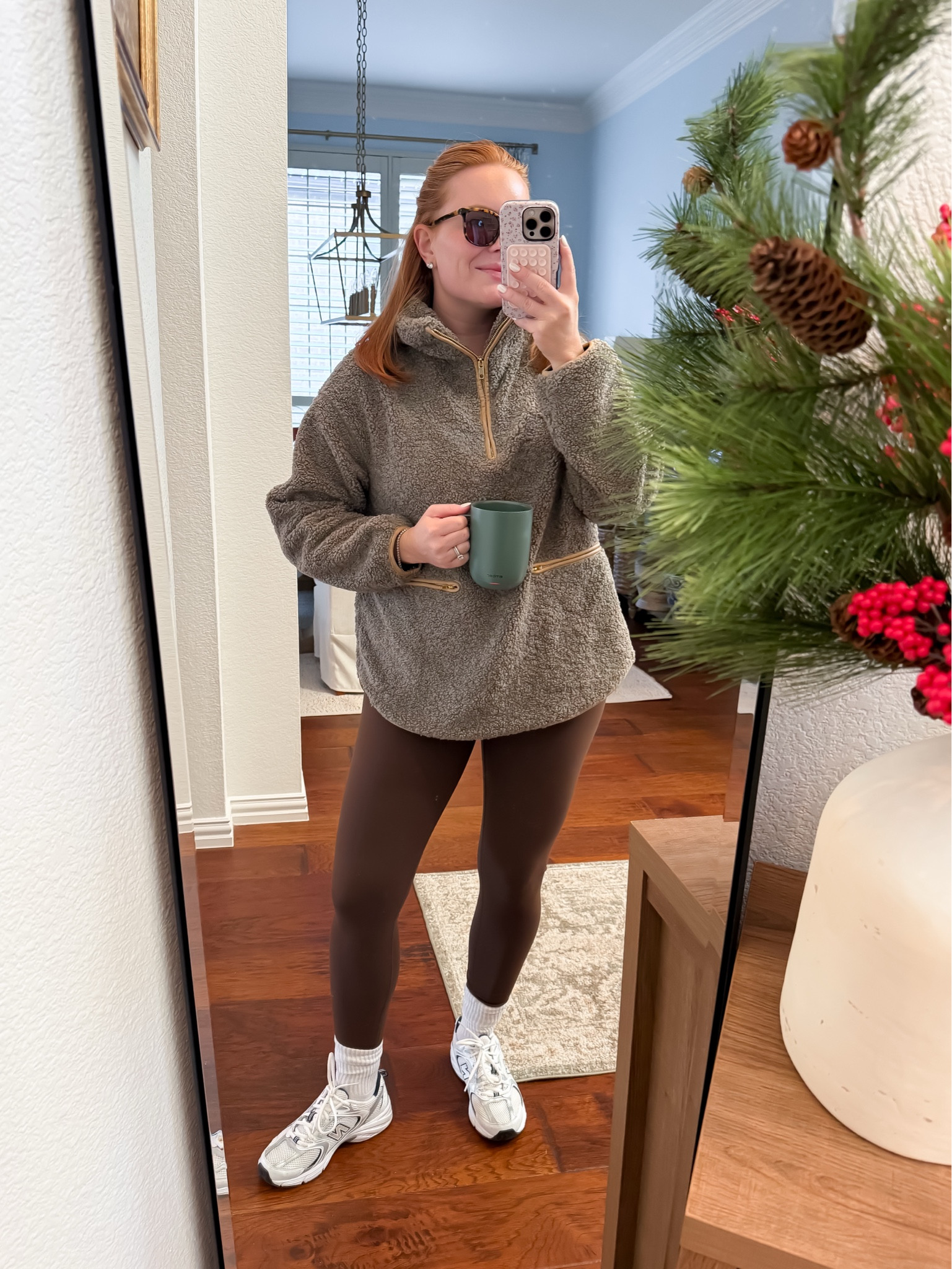 How I style white New Balance sneakers for everyday mom life 👟
This is my go-to school drop-off and errand outfit—a cozy pullover, leggings, and sneakers that are comfortable but still feel put together. Easy, practical, and mom-life approved.