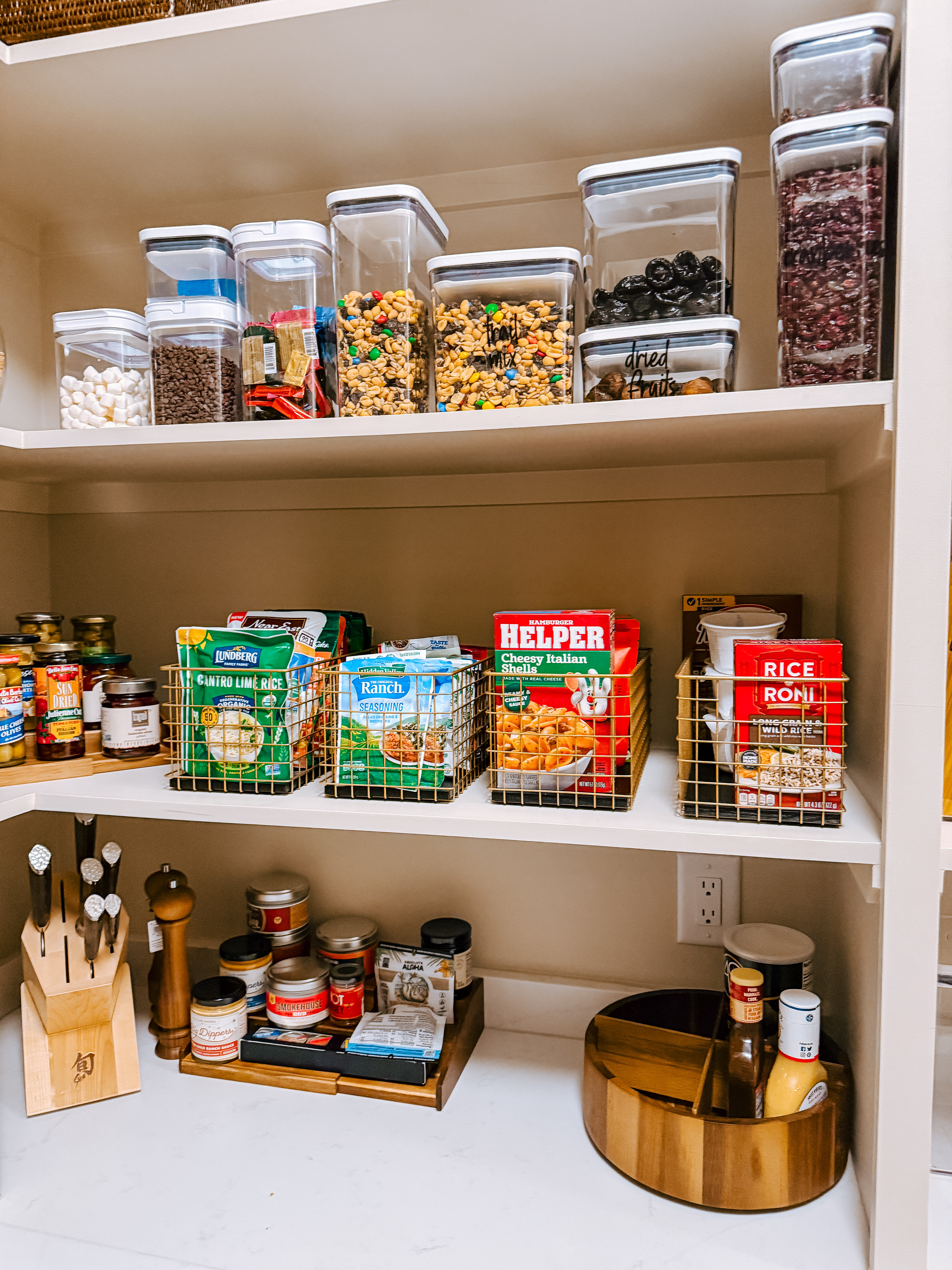 Sharing some of the things that make organizing so much easier. #organizing #pantry 

 

#LTKHome #LTKFindsUnder50 #LTKStyleTip