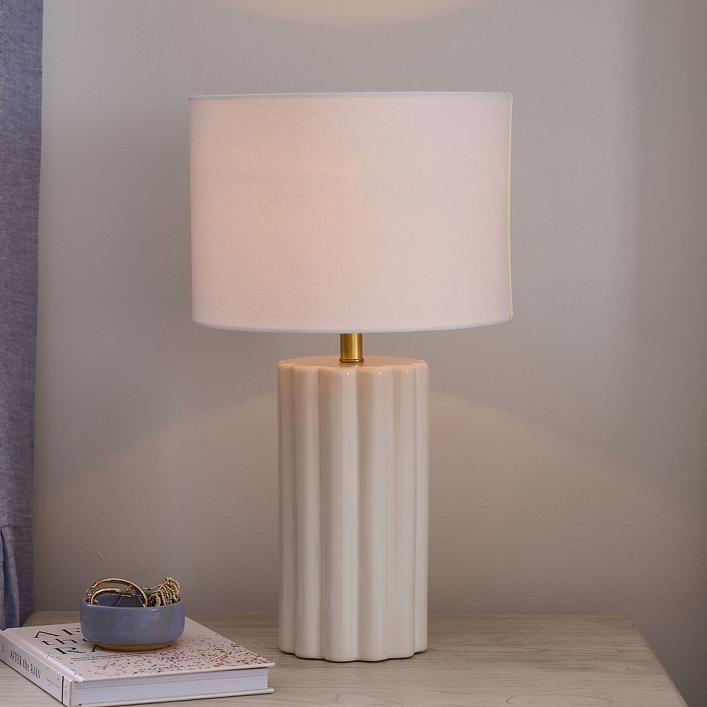 Scalloped Table Lamp (18") | Pottery Barn Teen