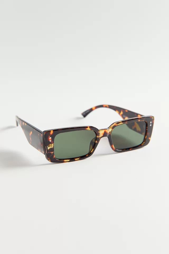 Larissa Plastic Rectangle Sunglasses | Urban Outfitters (US and RoW)