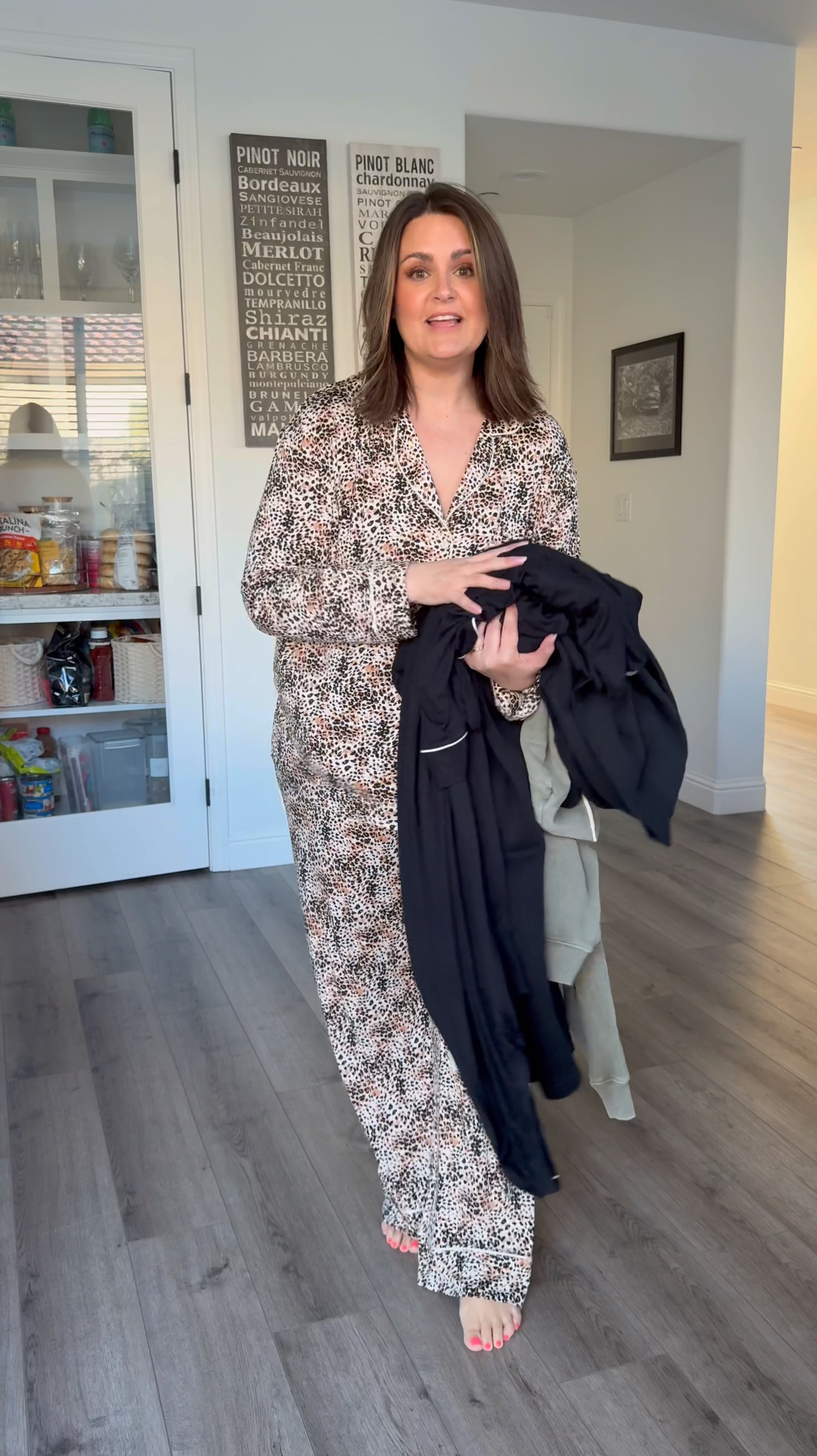 Comfy clothes haul! Matching set, loungewear, pajamas, pjs, comfy pajamas

XL for pajamas & black sweatpants
Black cropped hoodie, large
Green hoodie, medium

Aerie haul, size 14, midsize, mom style, school drop off outfit 

#LTKFindsUnder50 #LTKWatchNow #LTKMidsize