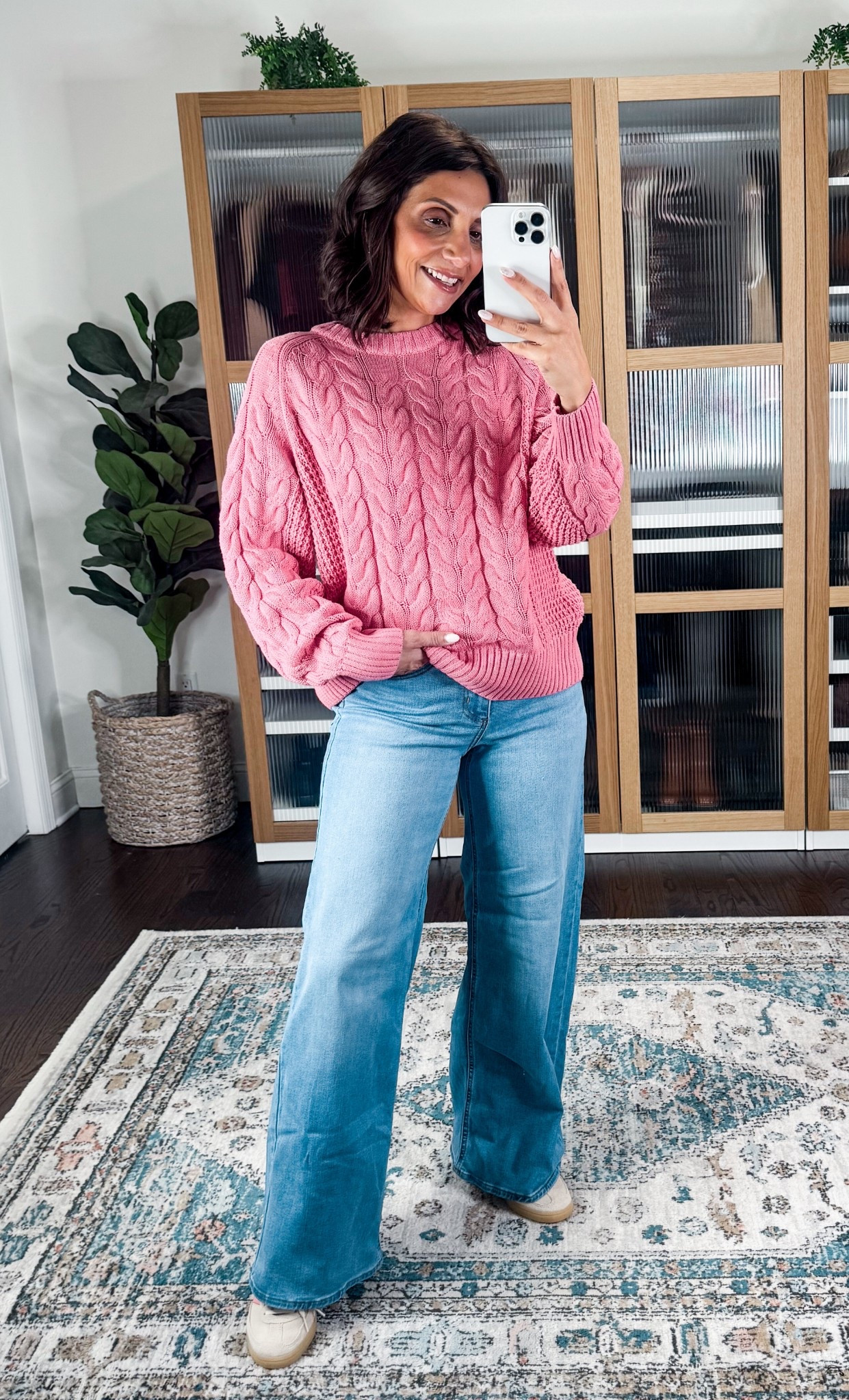 Target wide leg jeans 
Must size up! I’m in a 6 and I’m
Normally a 2. They run small.
