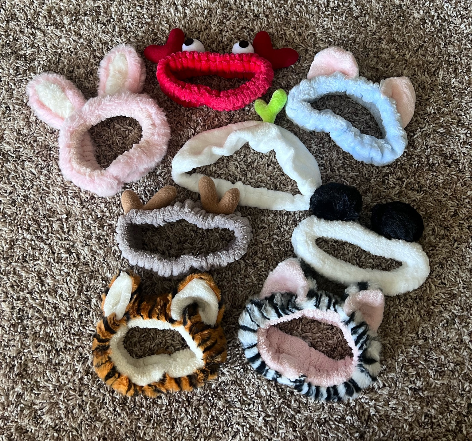 Cutest face wash headbands🤩 Discount code TRISHBEAR5!

#LTKHolidaySale #LTKfindsunder50 #LTKbeauty
