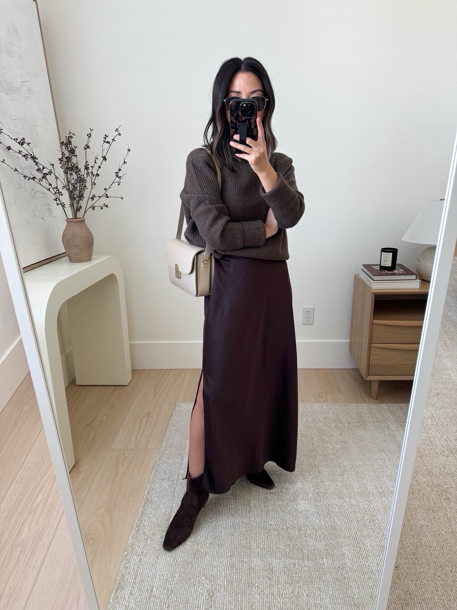 Quince cashmere turtleneck. I sized up to a small. So soft and cozy. Love this brown color. 

Quince turtleneck small
Madewell skirt 00
Madewell boots 5.5
Sezane bag
Le Specs sunglasses 

Fall outfits, fall style, fall fashion, petite style, purse, boots 



#LTKSaleAlert #LTKShoeCrush #LTKItBag