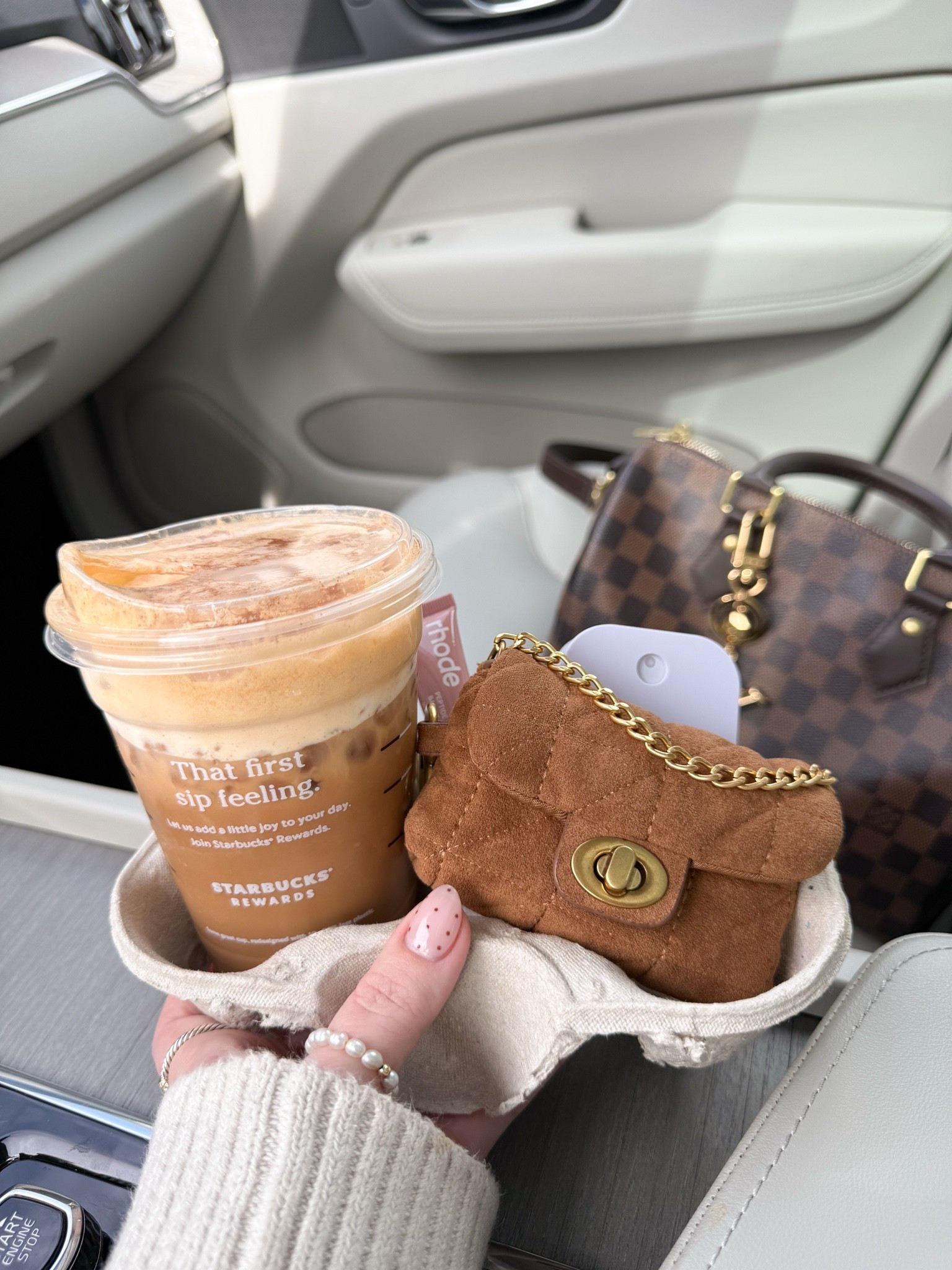 Happy September 1st 🤎🍂 how adorable is this mini purse bag charm? It fits AirPods perfectly or a mini lip gloss. 

Fall favorites, target finds, brown aesthetic, a new day, accessories, coffee run, ‘ber months, LV, Rhode, touchland, fancythingsblog

#LTKSeasonal #LTKdayinmylife #LTKmorningroutine