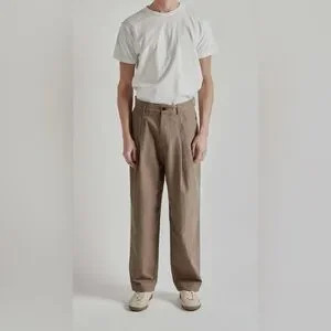 STILL BY HAND deep tuck pressed pant olive size L (34) | Poshmark