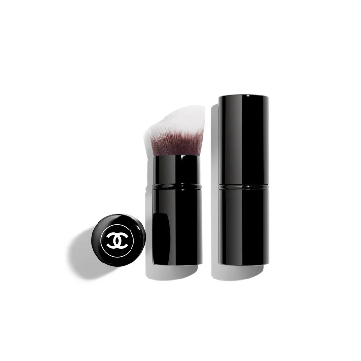 LES PINCEAUX DE CHANEL Retractable foundation brush n°103  | CHANEL | Chanel, Inc. (US)