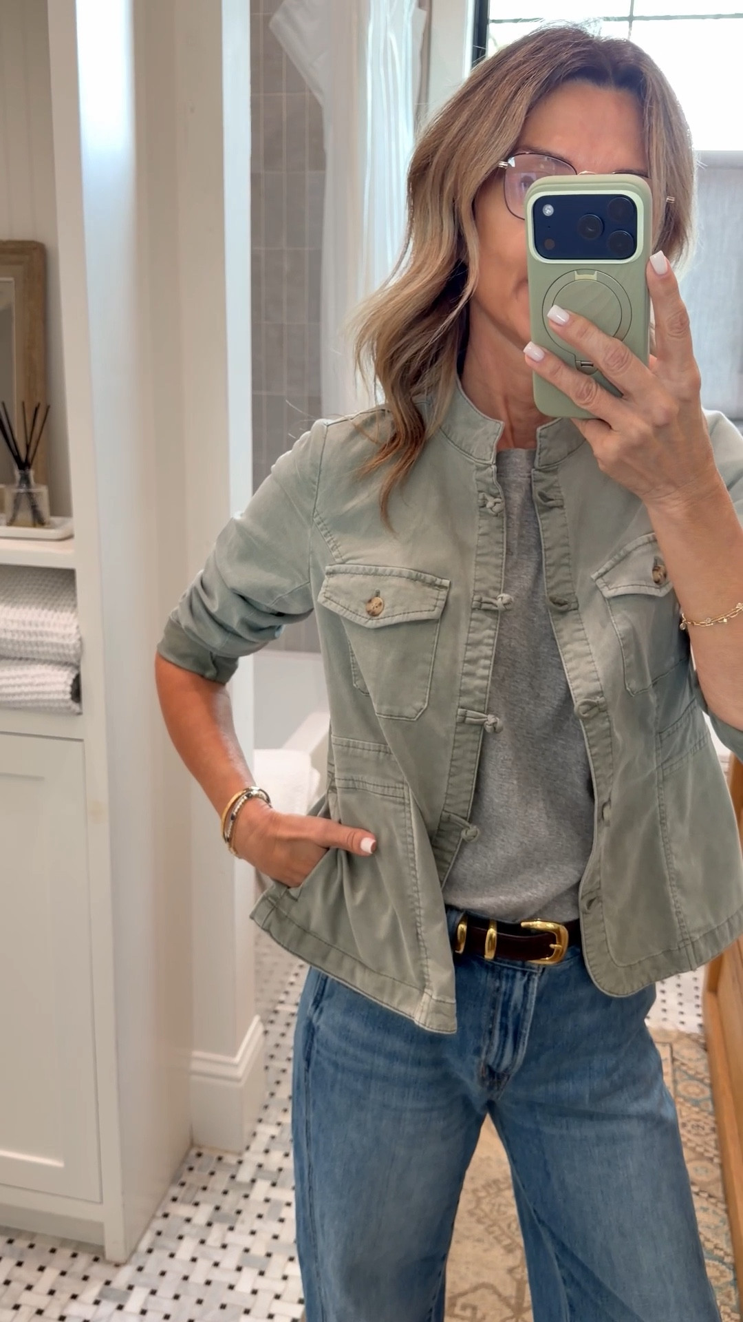 OOTD, I’m 5’6’’.
-Pistola pre cuffed pant size down one size for true fit, 2 for tighter fit
-Jenni Kayne vintage deep pocket top size XS
-J Jill green jacket size XS
-Tkees flip flops
-Aritzia legendary belt

#LTKgrwm #LTKOver40 #LTKootd