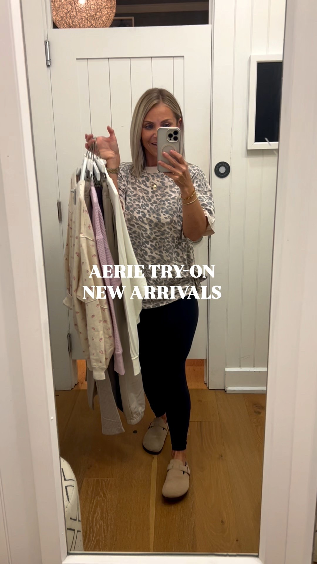 Aerie Try-On with their new arrivals that are so good & part of the LTK sale! 👏


Aerie finds, fall outfits, fall style, oversized sweatshirt, sweatpants, casual style, petite style, midsize fashion, fall must haves 

#LTKPetite #LTKFallSale #LTKSeasonal
