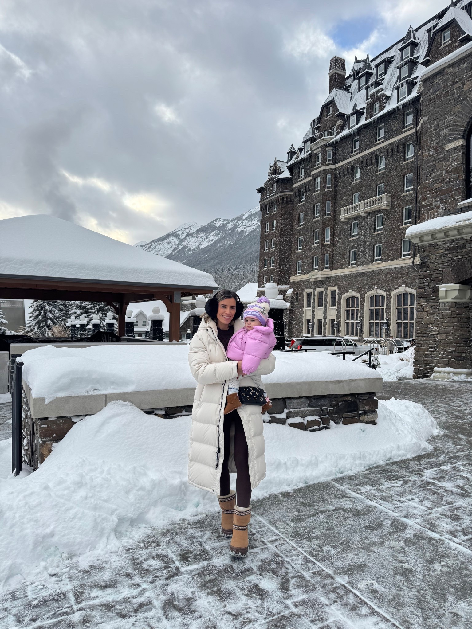 Super puff long size small 
Banff 

#LTKTravel #LTKHoliday