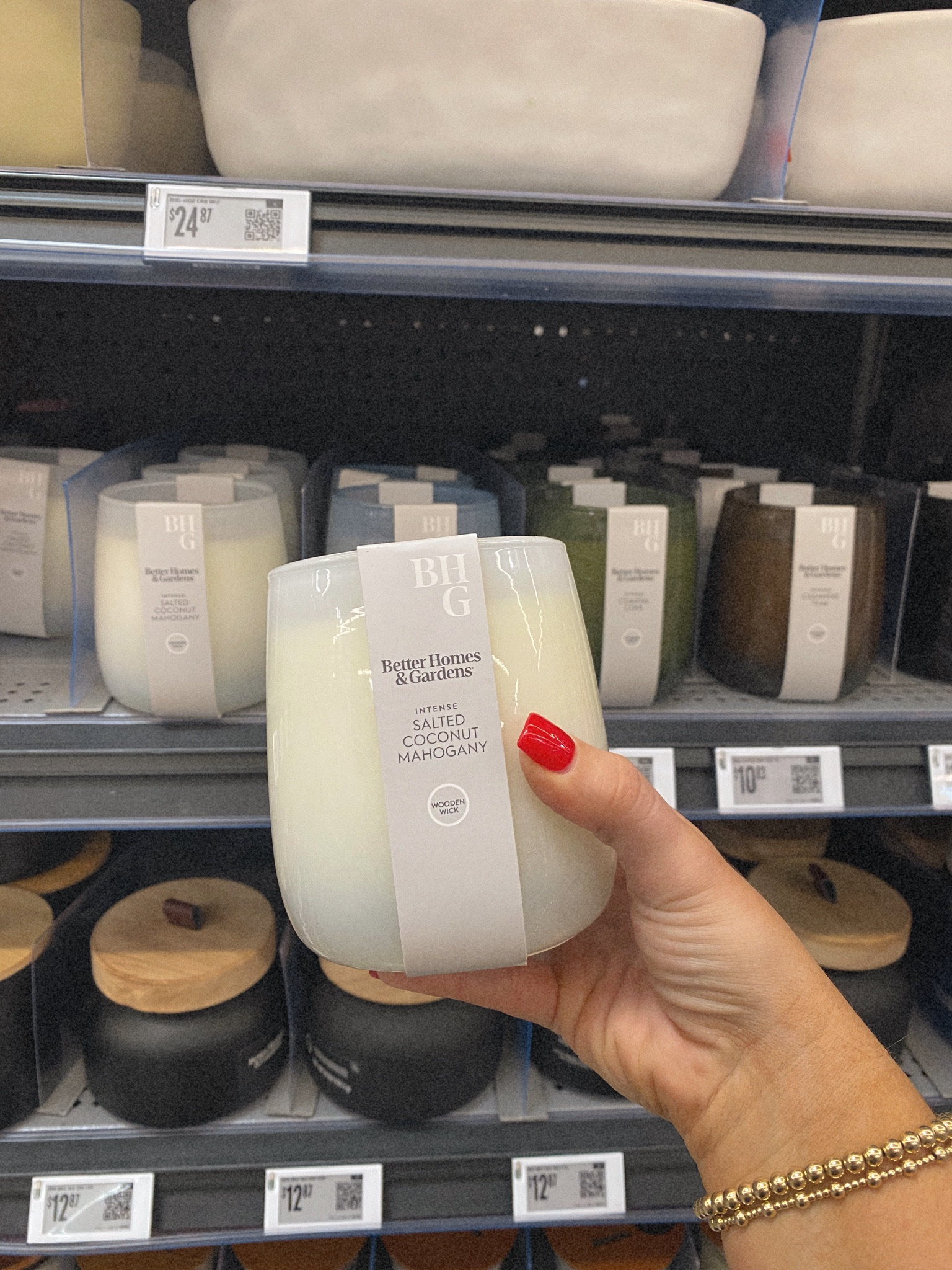 My favorite Walmart candles now come in the cutest packaging ✨ 

Walmart home, neutral home, look for less, under 50, home decor

#LTKFindsUnder50 #LTKHome