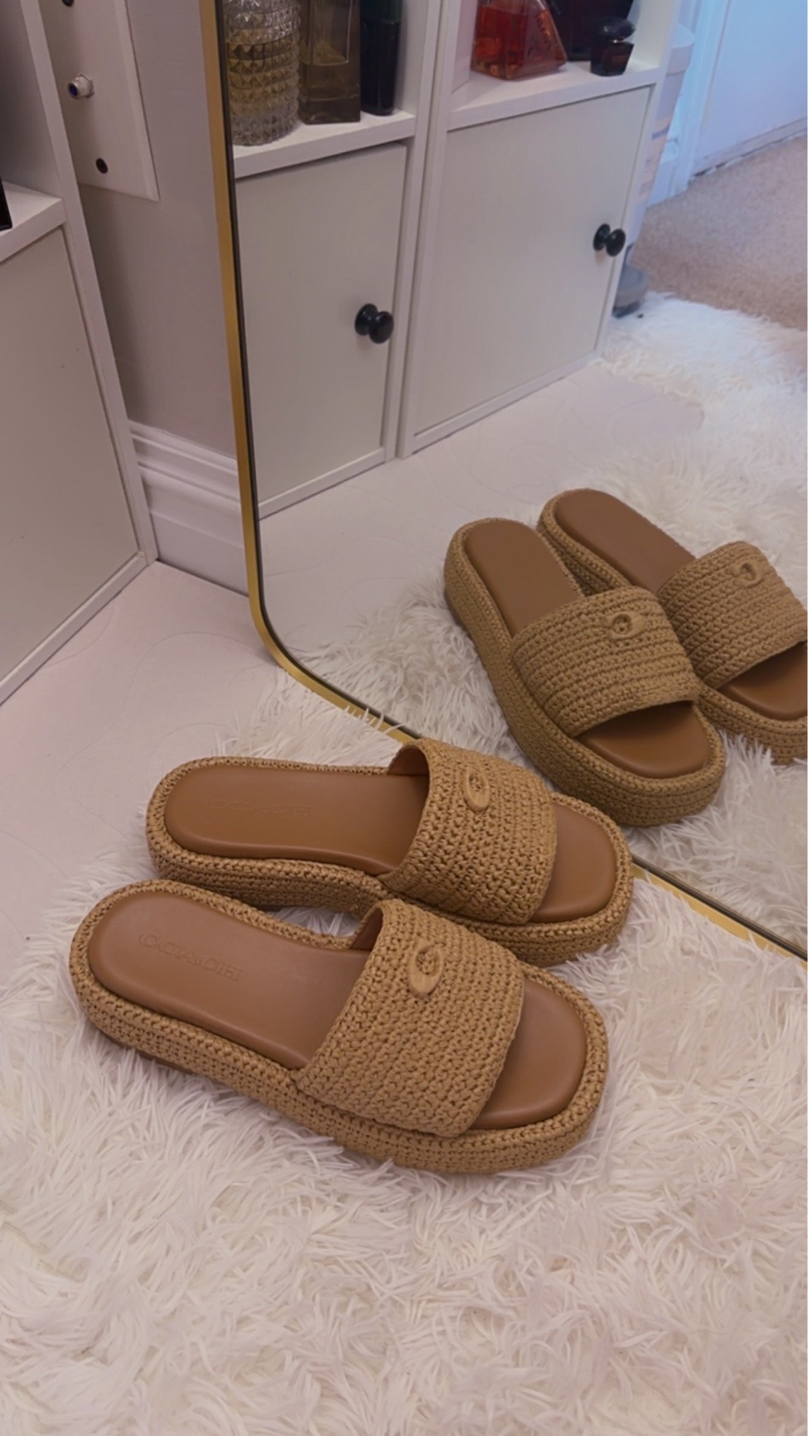 Effortless summer style 🤎 These woven platform slide sandals are the perfect neutral staple to elevate your warm-weather wardrobe. They’re comfortable, easy to slip on, and pair beautifully with denim shorts, linen sets, flowy dresses, and vacation outfits. A timeless piece you’ll keep reaching for all season long! ☀️✨

#LTKStyleTip #LTKSummer #LTKShoes #SummerSandals #NeutralStyle #VacationOutfit #EverydayStyle #AmazonFinds #CapsuleWardrobe #BeachStyle

#LTKootd #LTKdayinmylife #LTKBeauty