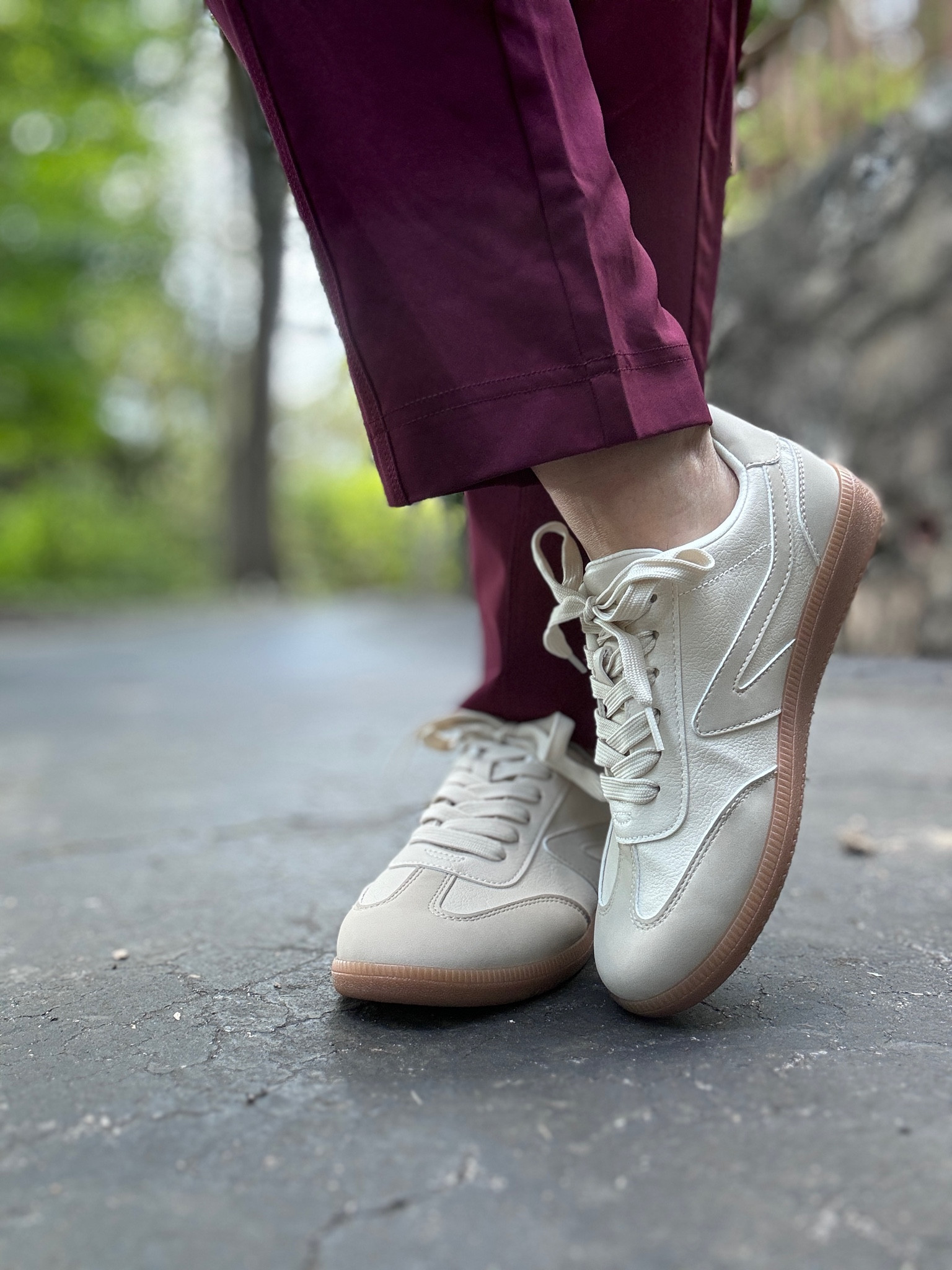 Dolce vita sneakers 
Older style shoe here but linked other similar styles


#LTKShoeCrush #LTKFindsUnder100 #LTKStyleTip