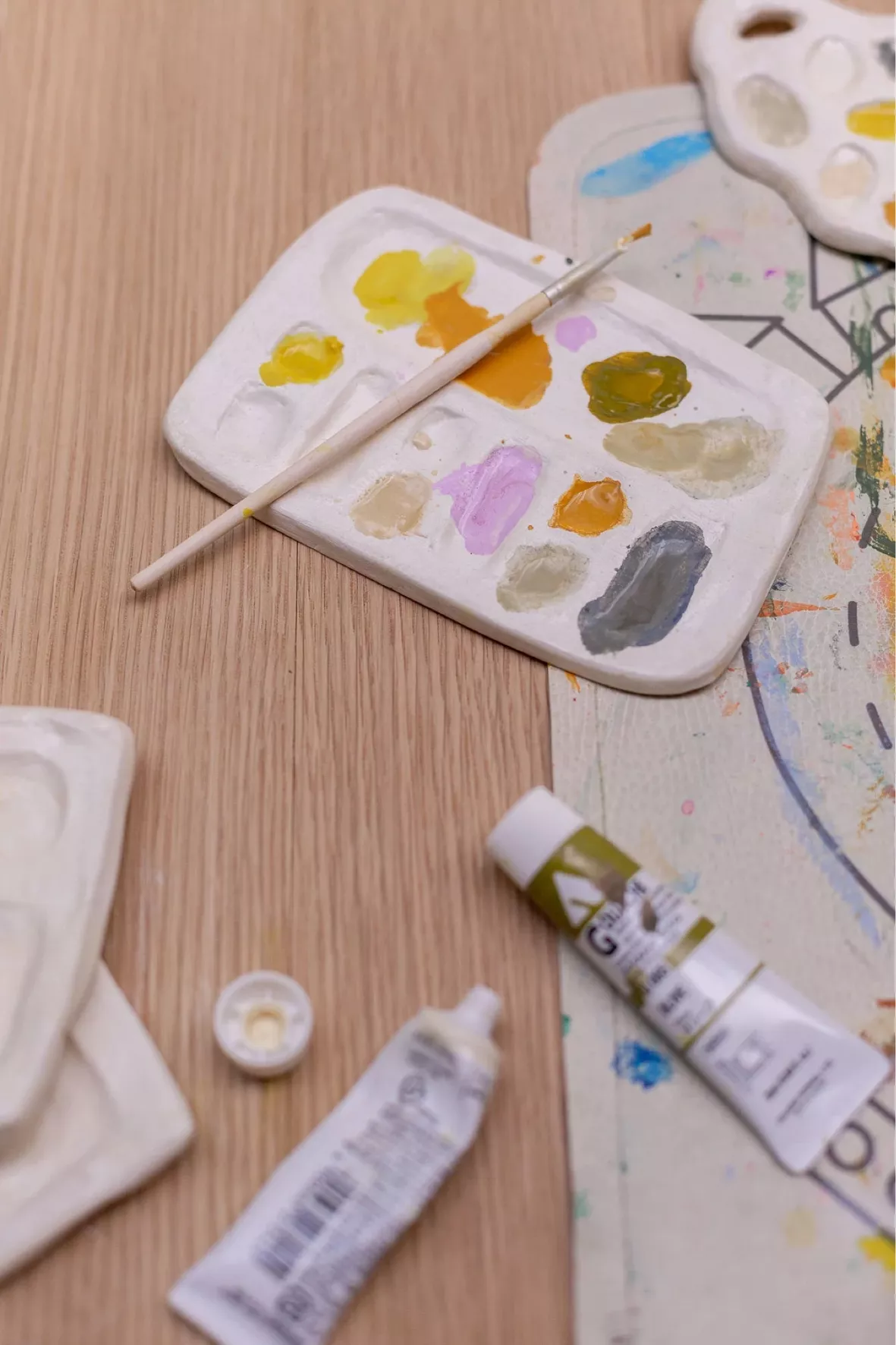How I made Diy Air Dry Clay Palette.Ceramic Paint Palette