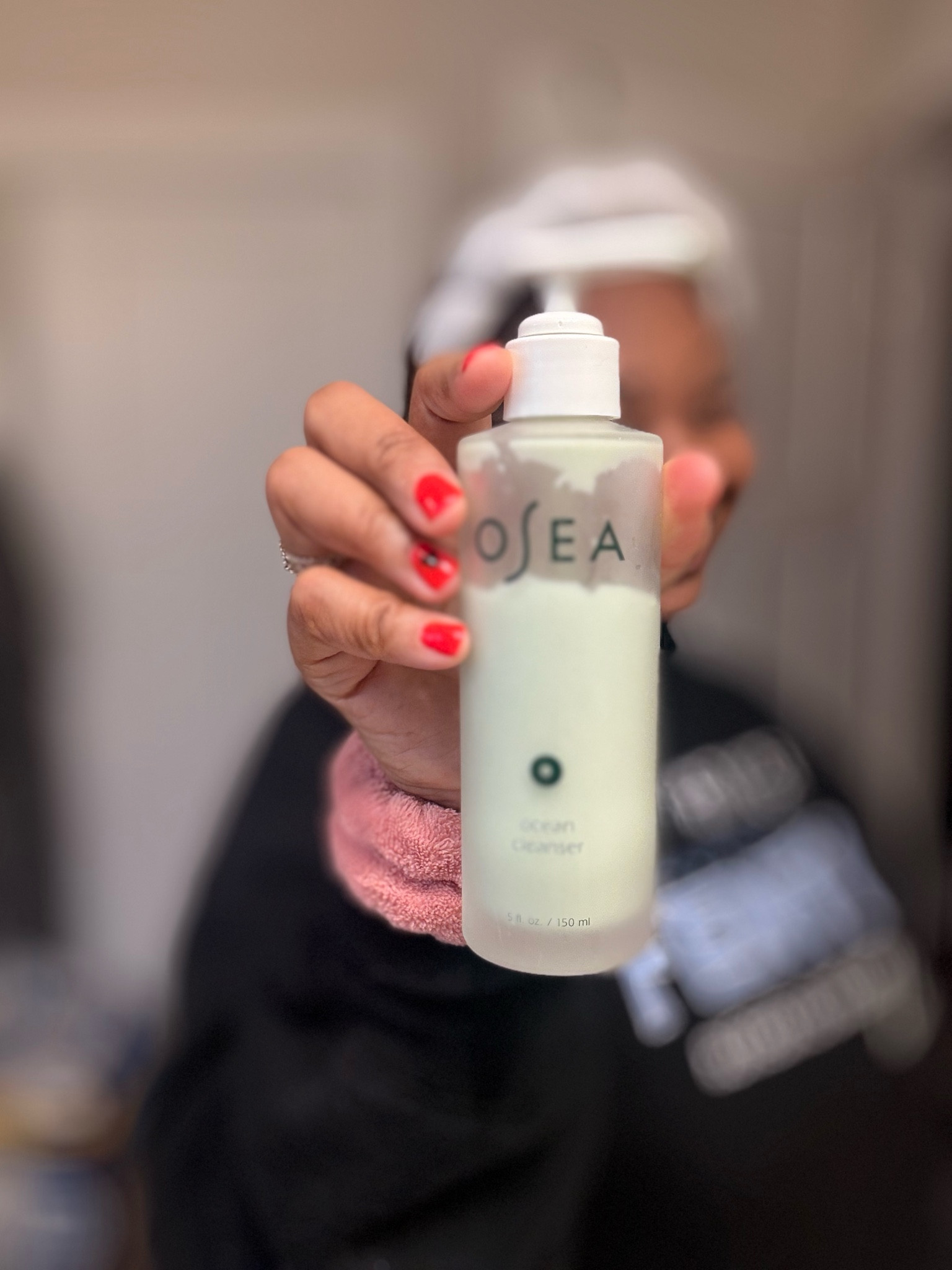 I’ve been using this Osea cleanser and every time I use it my face looks so clear and brightened! It always feels refreshed and hydrated. It’s now a staple in my morning postpartum skincare routine.

#LTKBeauty