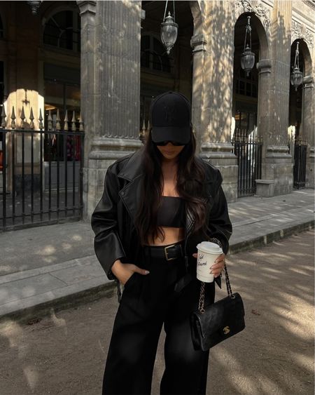Casual outfit, outfit inspo, black outfit,
Fall outfit, Abercrombie pants, leather jacket

#LTKstyletip #LTKitbag #LTKSeasonal