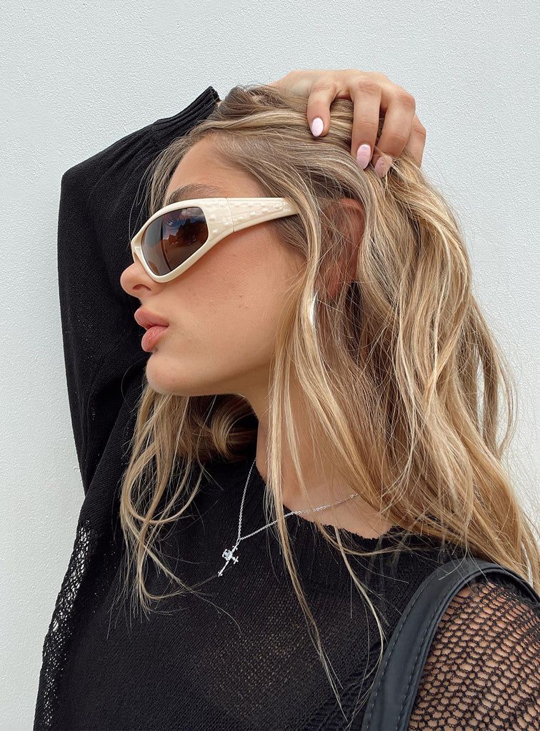 Mora Sunglasses Beige | Princess Polly US