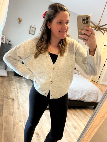 One of my favorite companies Carly jean is having a sale for the new year! I’ve linked some of my favs! I wear a large!

I also linked my favorited aritzia jumpsuit! I sized down to a medium!

#LTKmidsize #LTKfindsunder50