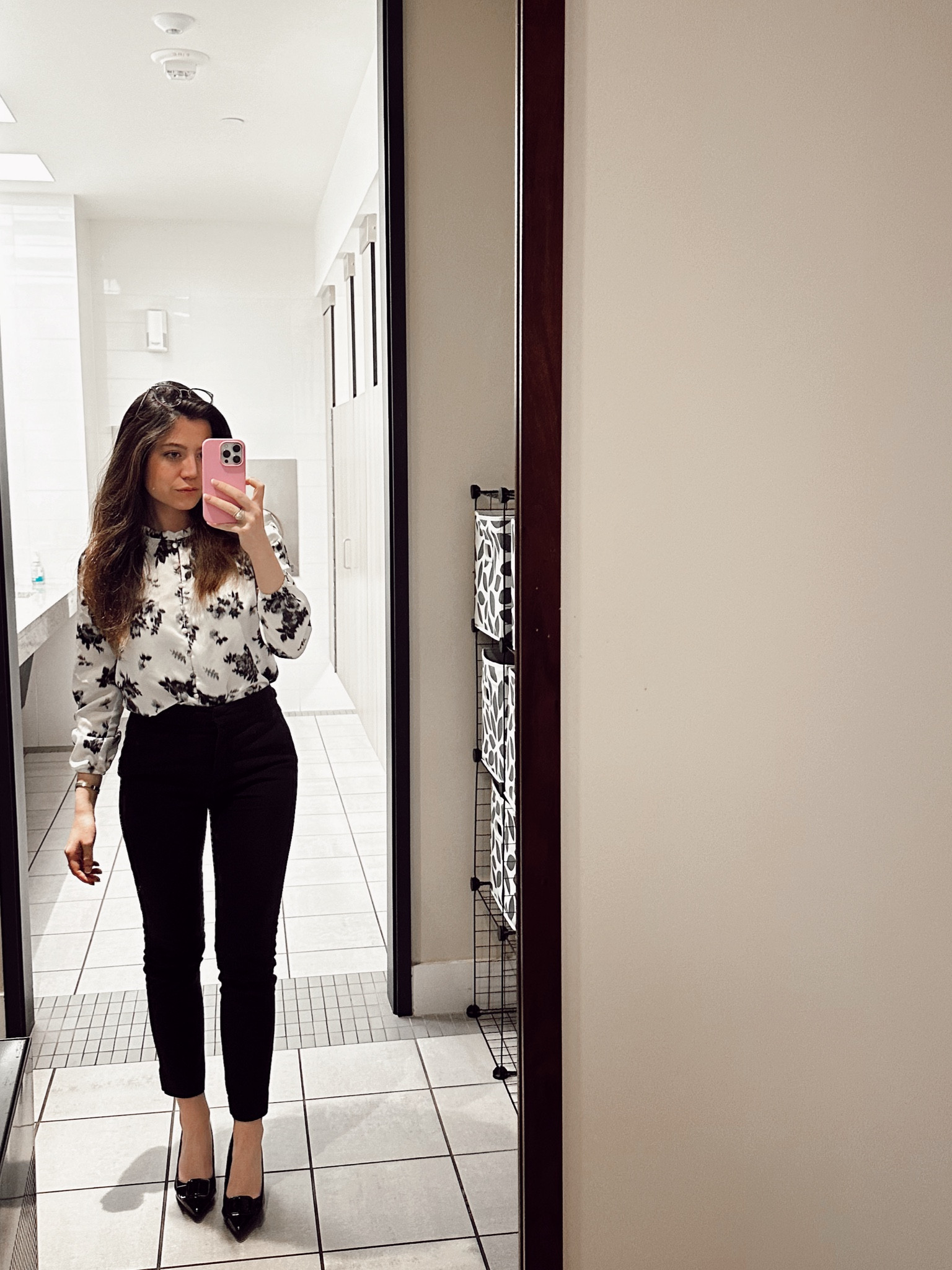 Work outfit number 2628282664 this top isn’t sold anymore but linked a similar one from the same store! Very comfortable, stretchy, and soft. Classy and easy to wear  

#LTKsalealert #LTKworkwear