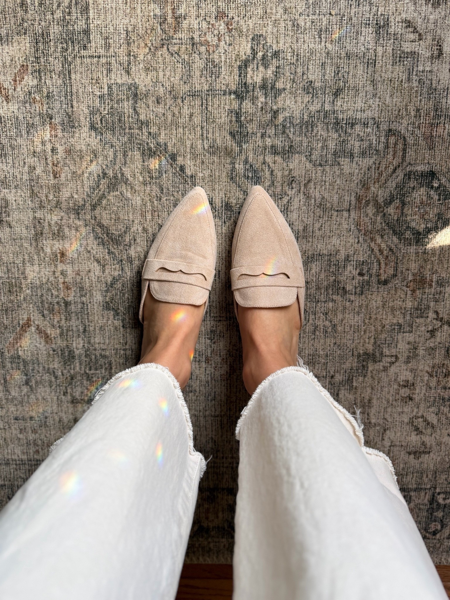I recently grabbed these mule slides from Amazon and LOVE! So cute and very comfortable. I will get so much wear out of these! Come in other colors as well.

#LTKootd